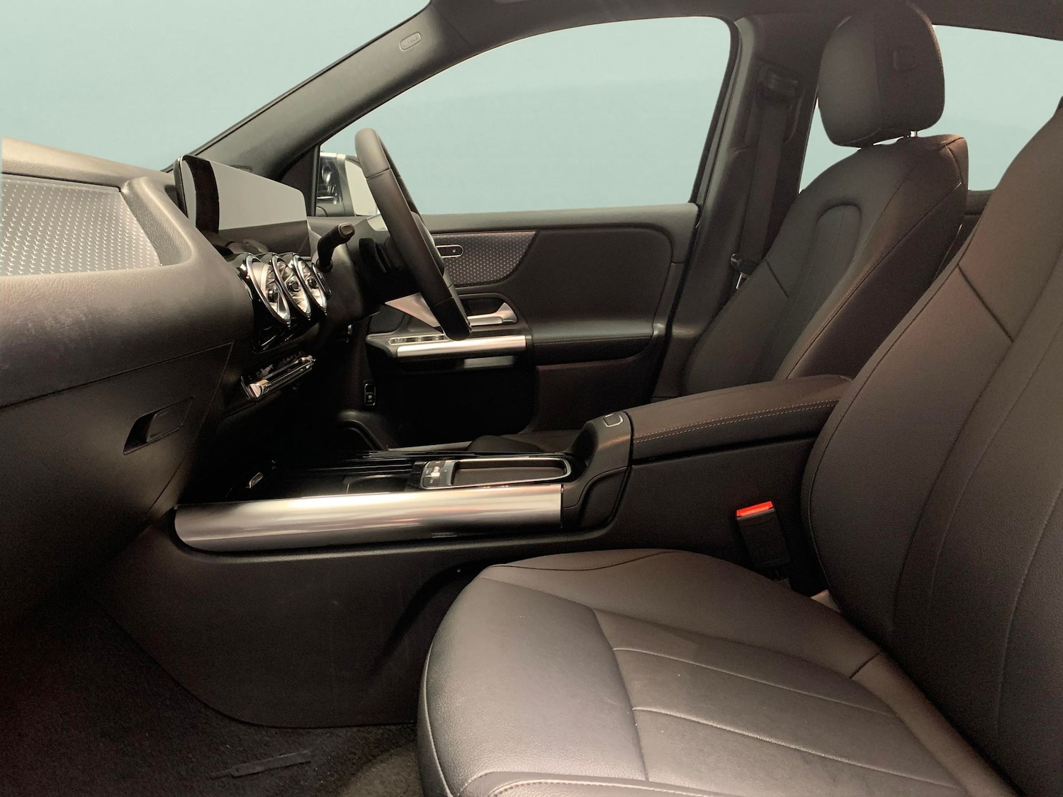 Used Mercedes-Benz EQA 2024 for sale - 77483144: Photo 4