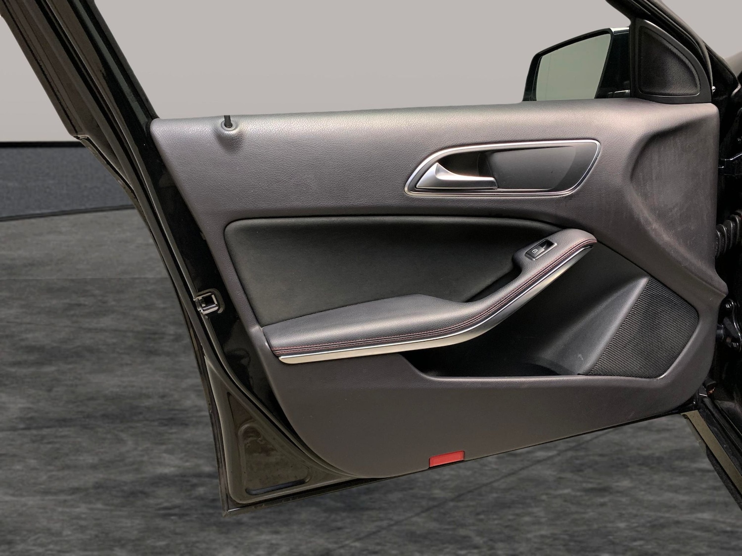 Used Mercedes-Benz A-Class 2017 for sale - 76557230: Photo 27