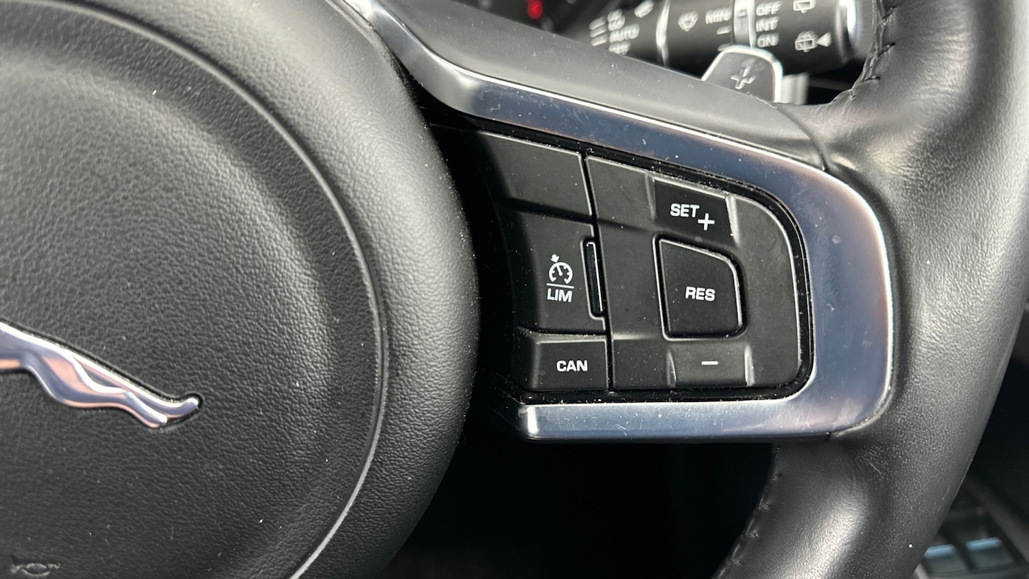 Used Jaguar XF 2020 for sale - 77178645: Photo 30