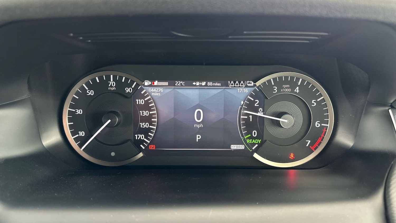 Used Land Rover Discovery Sport 2022 for sale - 76544992: Photo 16