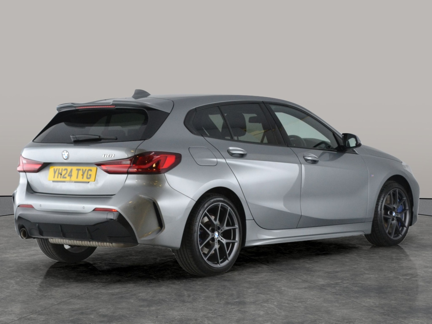 Used BMW 1 Series 2024 for sale - 76762951: Photo 10