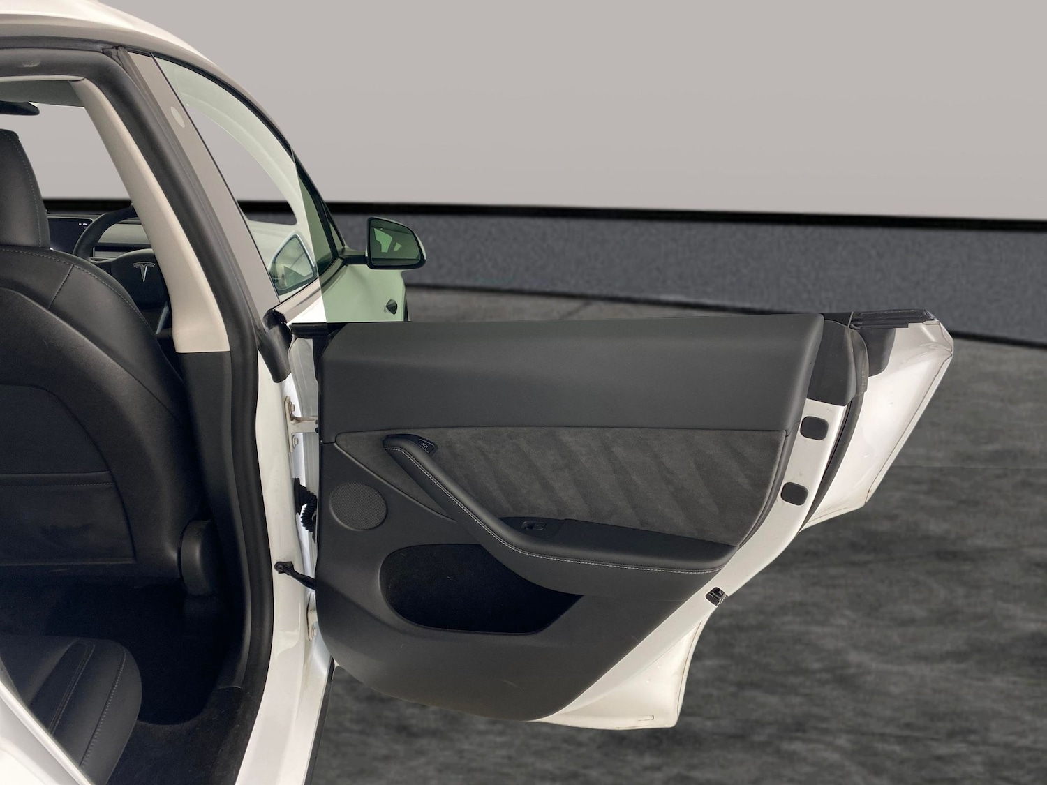 Used Tesla Model Y 2023 for sale - 78197871: Photo 27