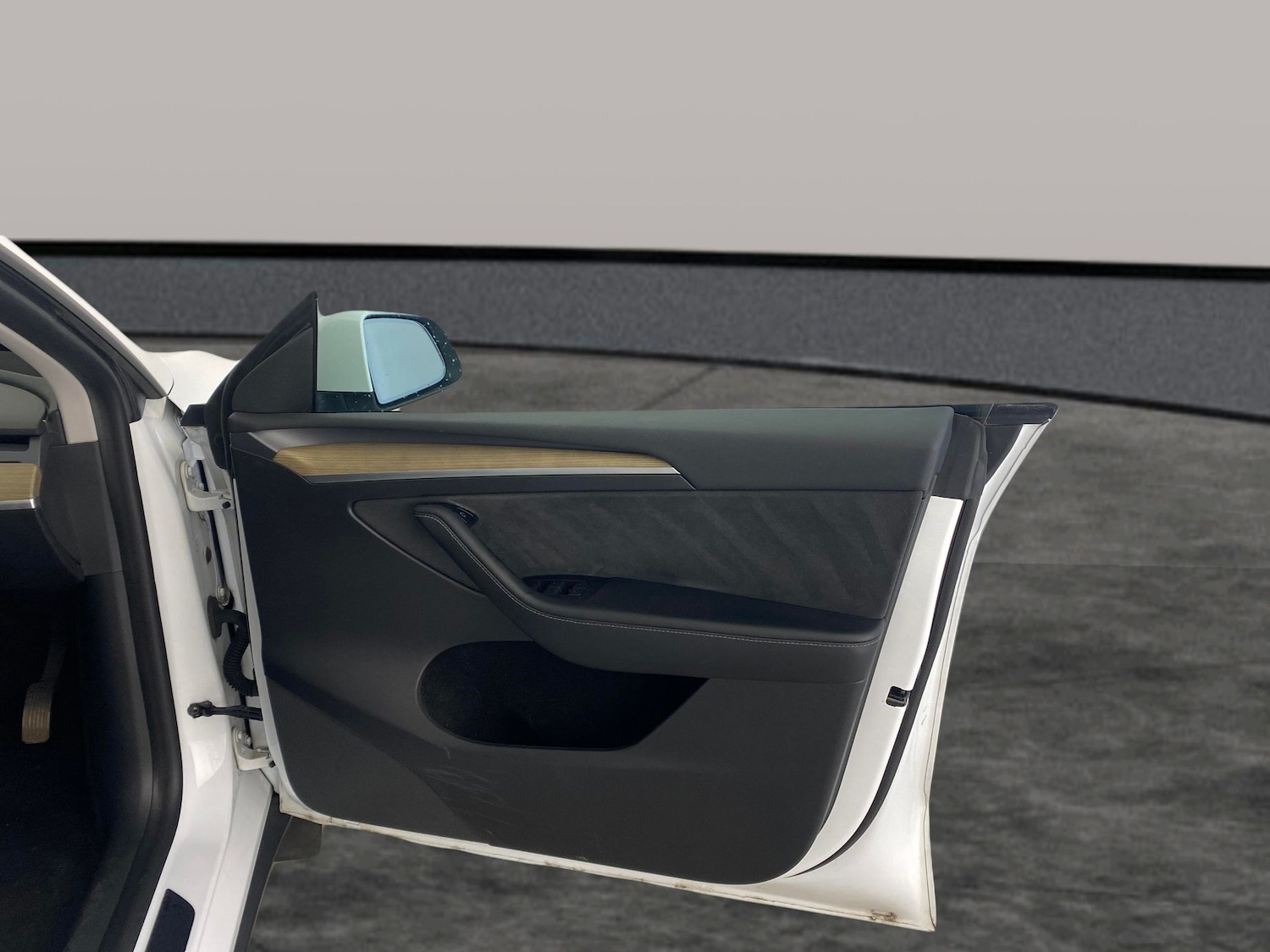 Used Tesla Model Y 2023 for sale - 78197871: Photo 28