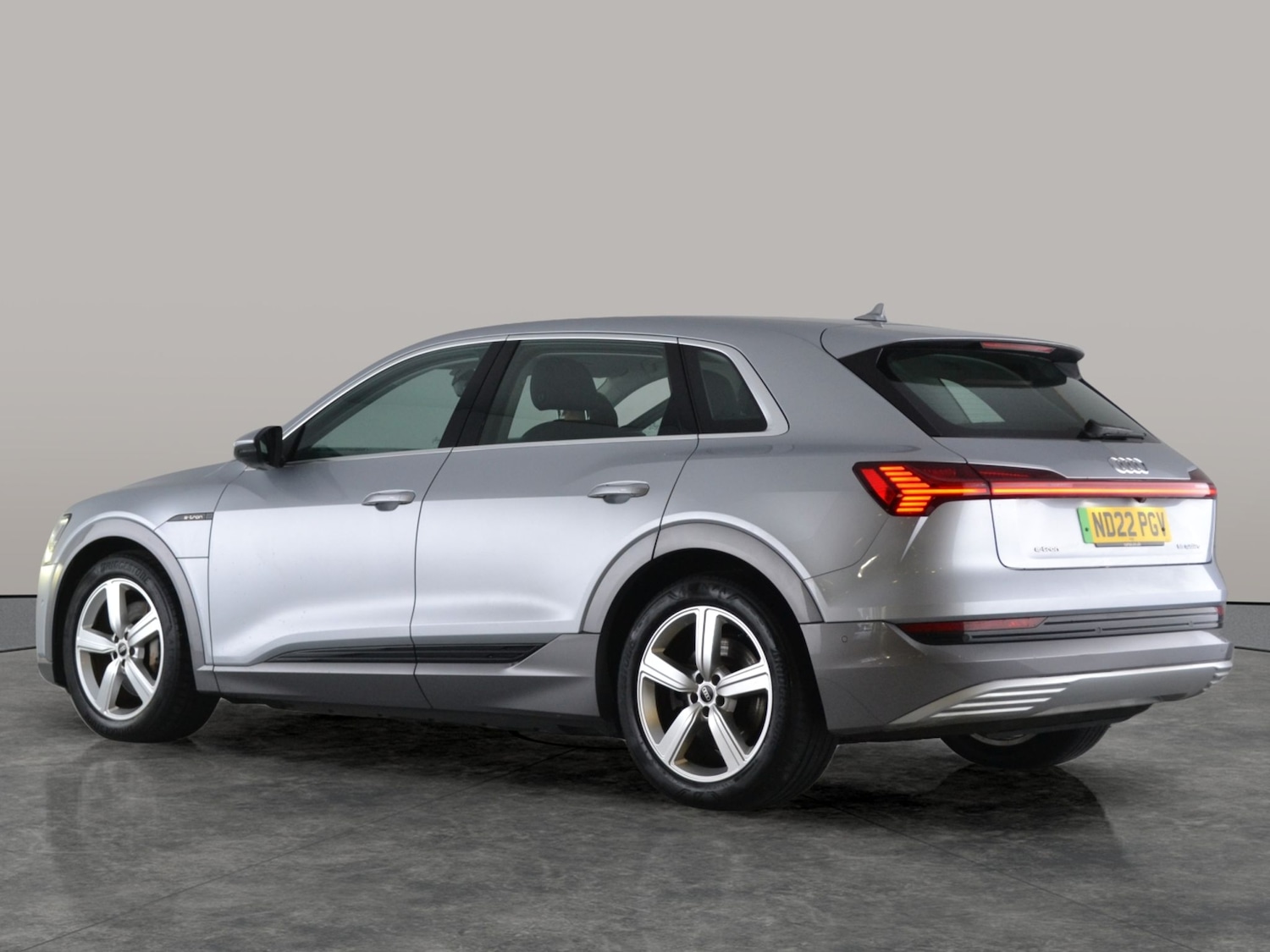 Used Audi e-tron 2022 for sale - 76515178: Photo 10