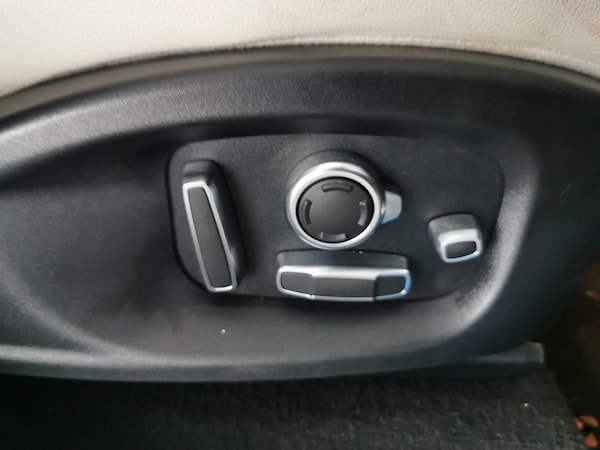 Used Jaguar F-Pace 2020 for sale - 76222468: Photo 33