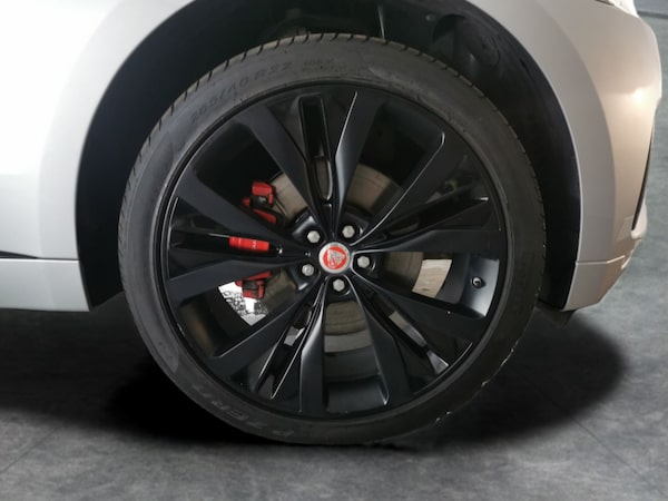 Used Jaguar F-Pace 2020 for sale - 76222468: Photo 37