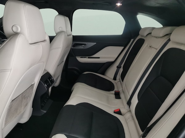 Used Jaguar F-Pace 2020 for sale - 76222468: Photo 39