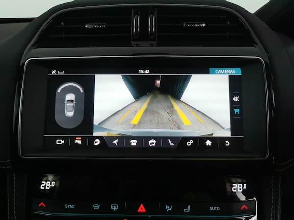 Used Jaguar F-Pace 2020 for sale - 76222468: Photo 7