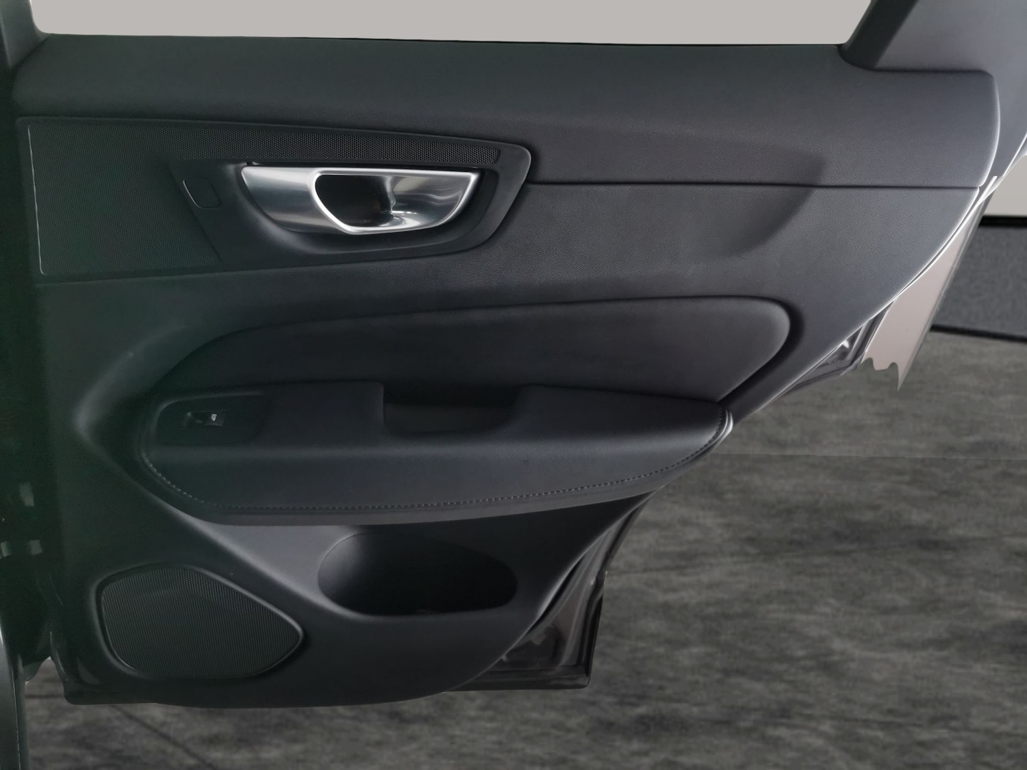 Used Volvo XC60 2023 for sale - 76889114: Photo 32