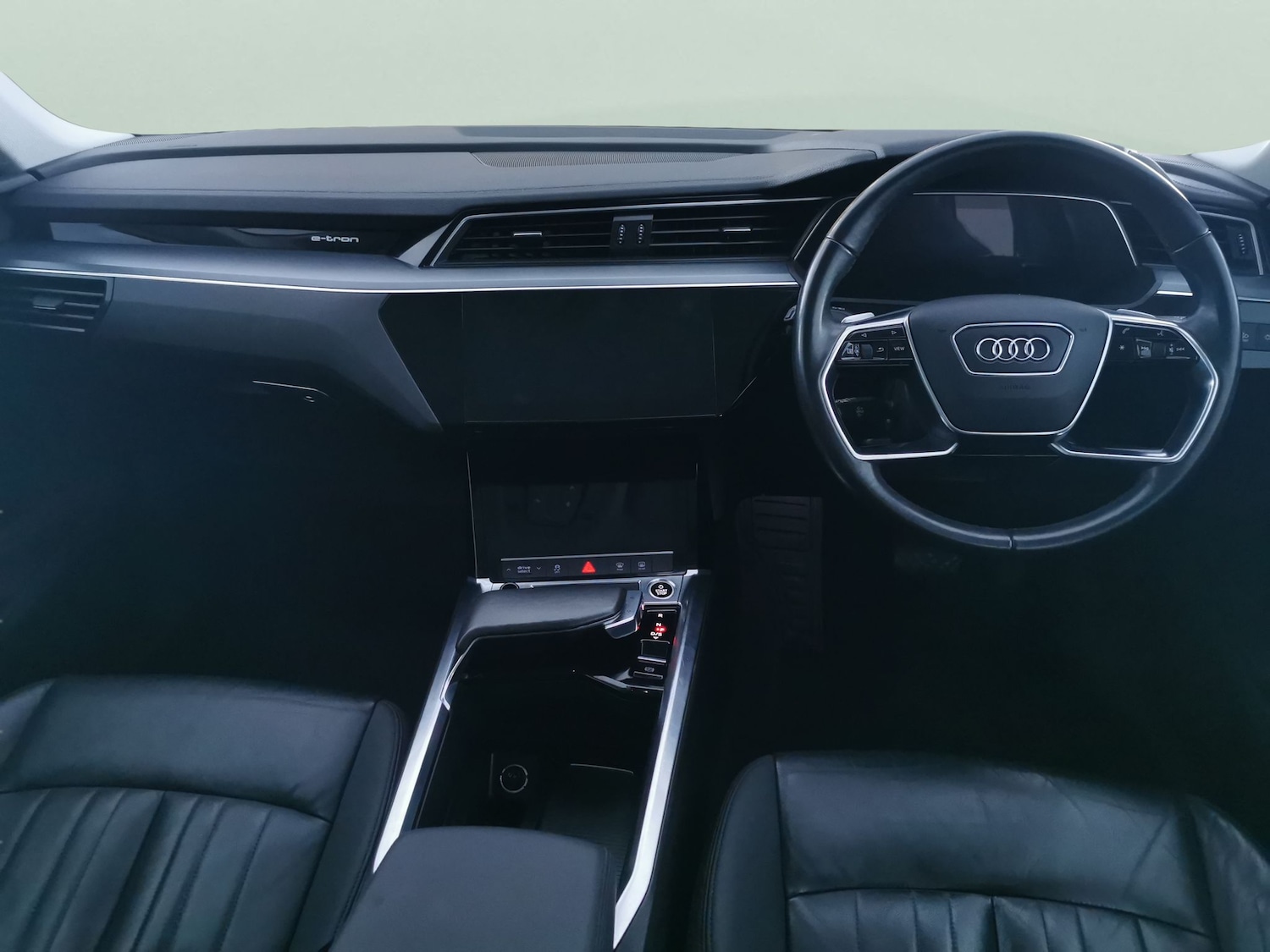 Used Audi e-tron 2020 for sale - 76792768: Photo 8