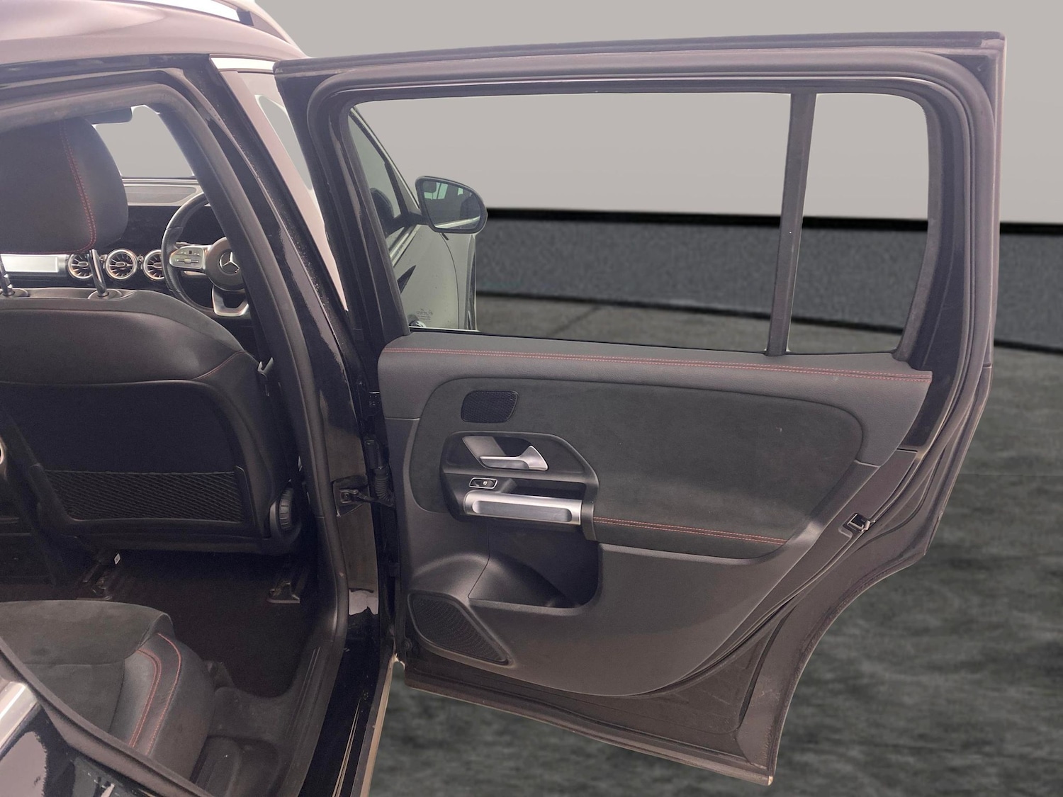 Used Mercedes-Benz EQB 2022 for sale - 77389352: Photo 28