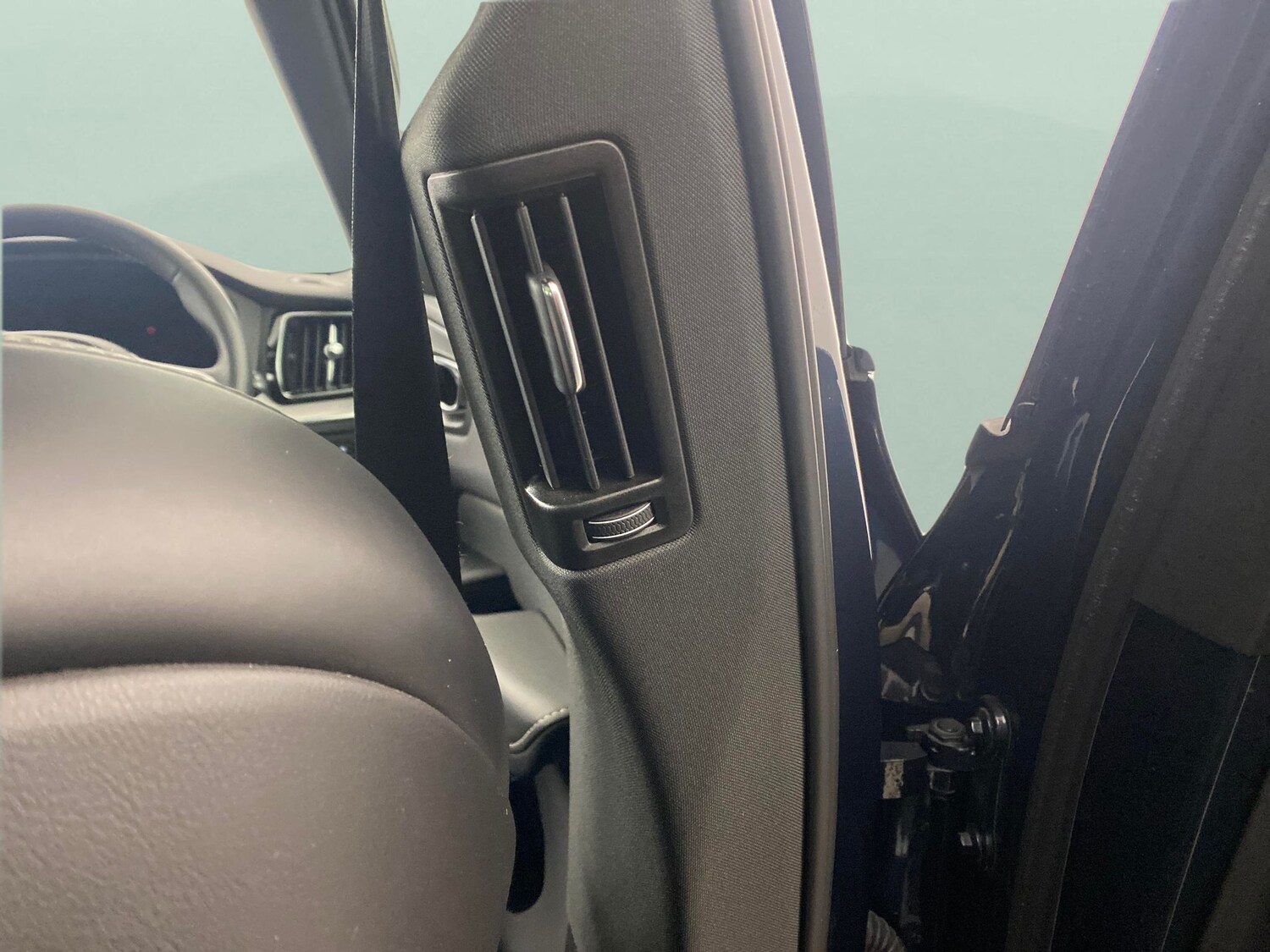 Used Volvo XC60 2021 for sale - 78178191: Photo 15