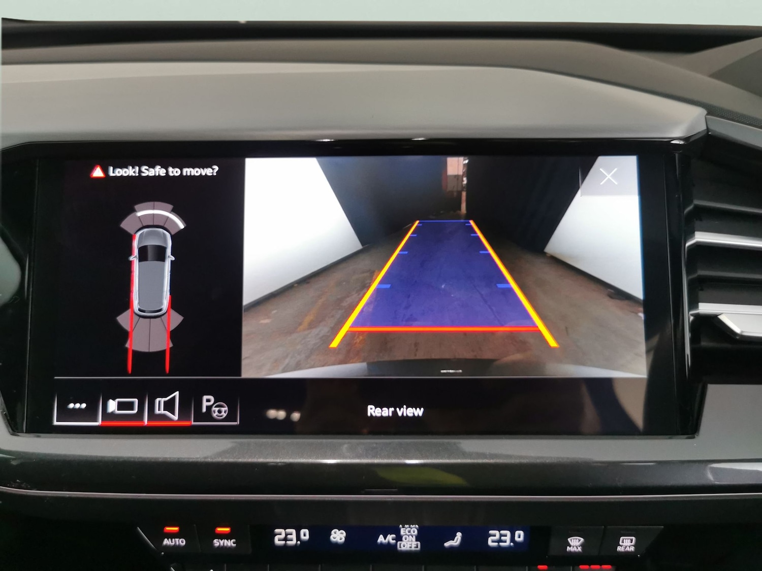 Used Audi Q4 e-tron 2022 for sale - 76758143: Photo 6