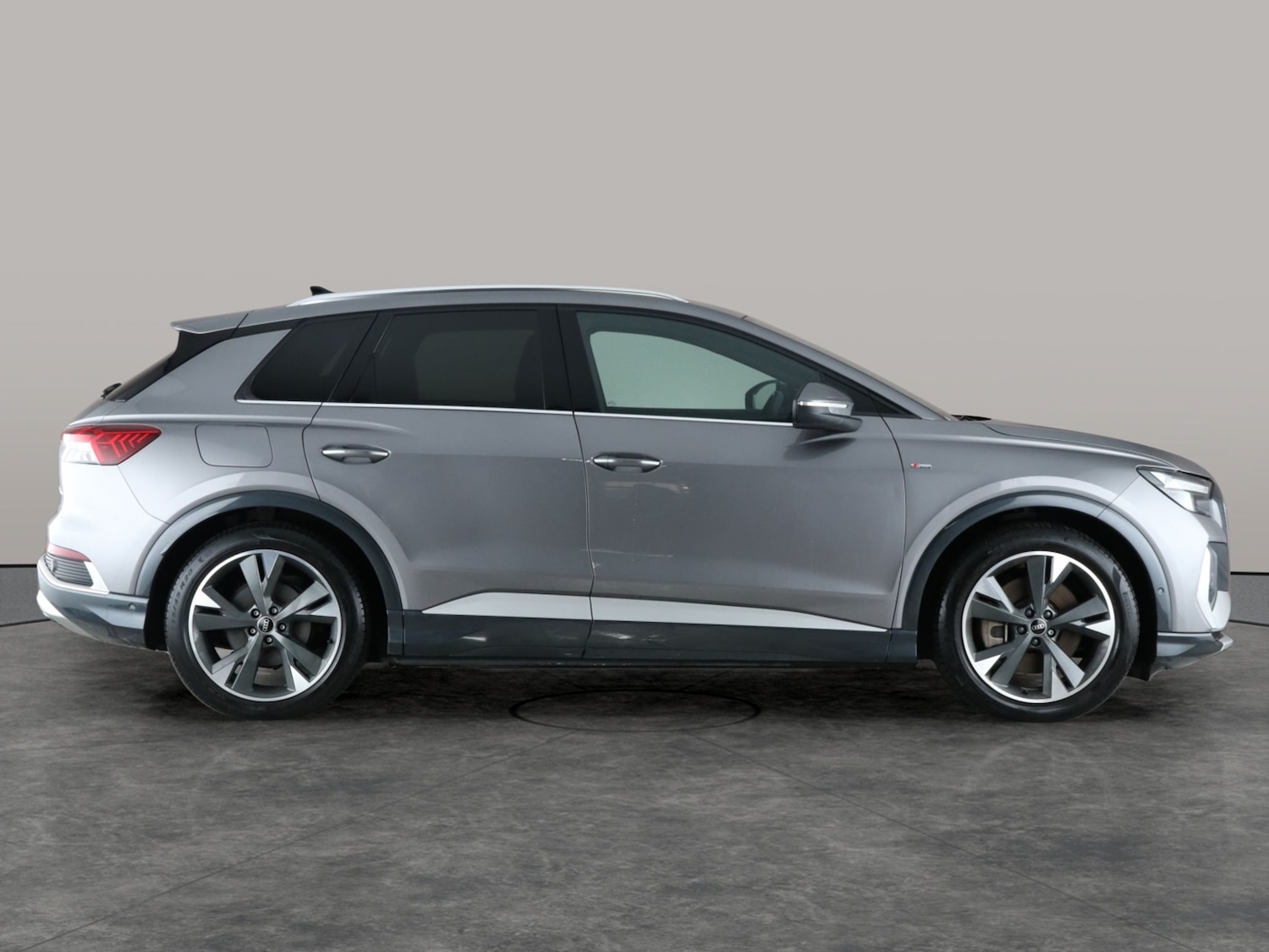 Used Audi Q4 e-tron 2022 for sale - 76758143: Photo 9