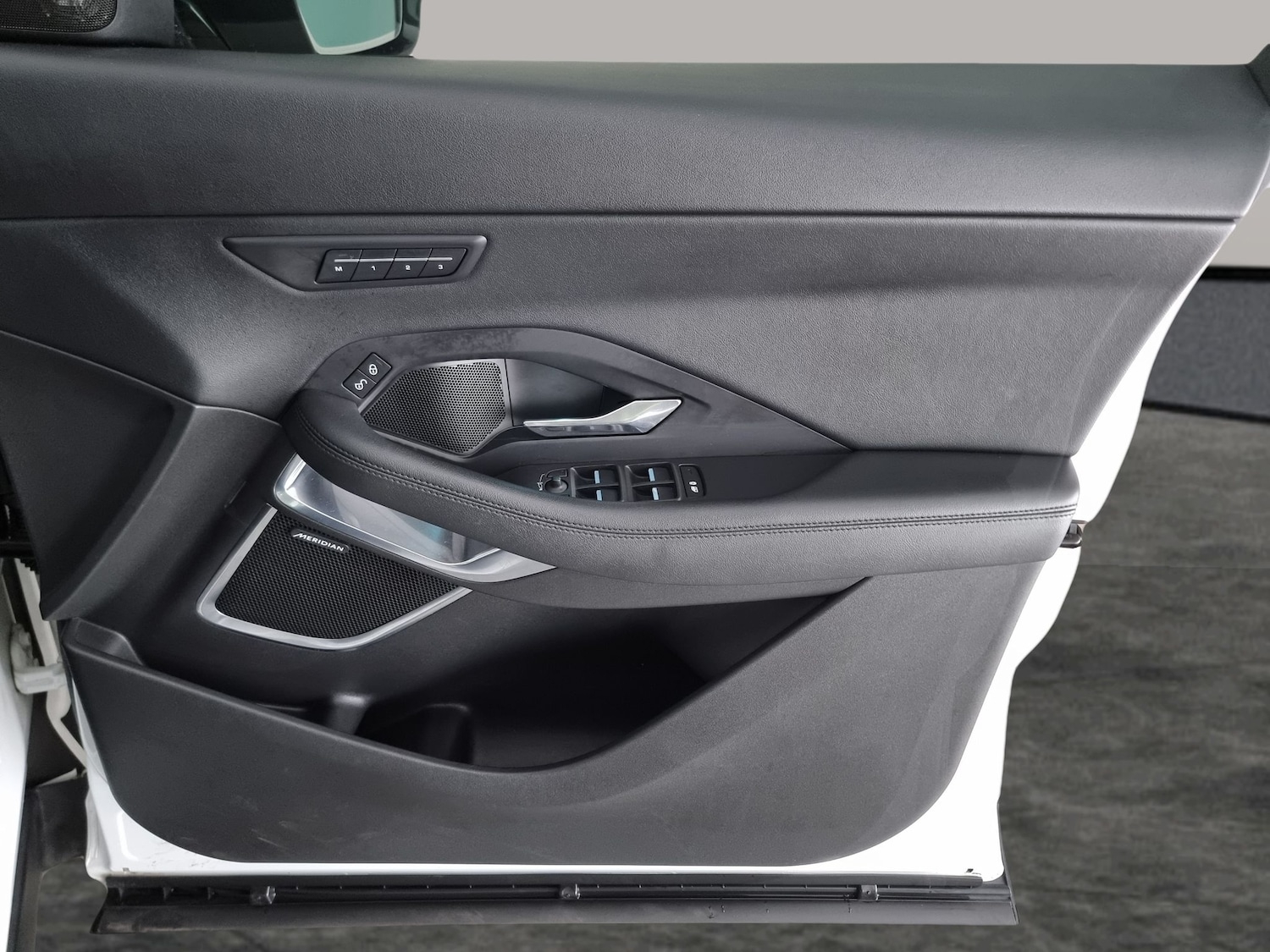 Used Jaguar E-Pace 2018 for sale - 76502017: Photo 34