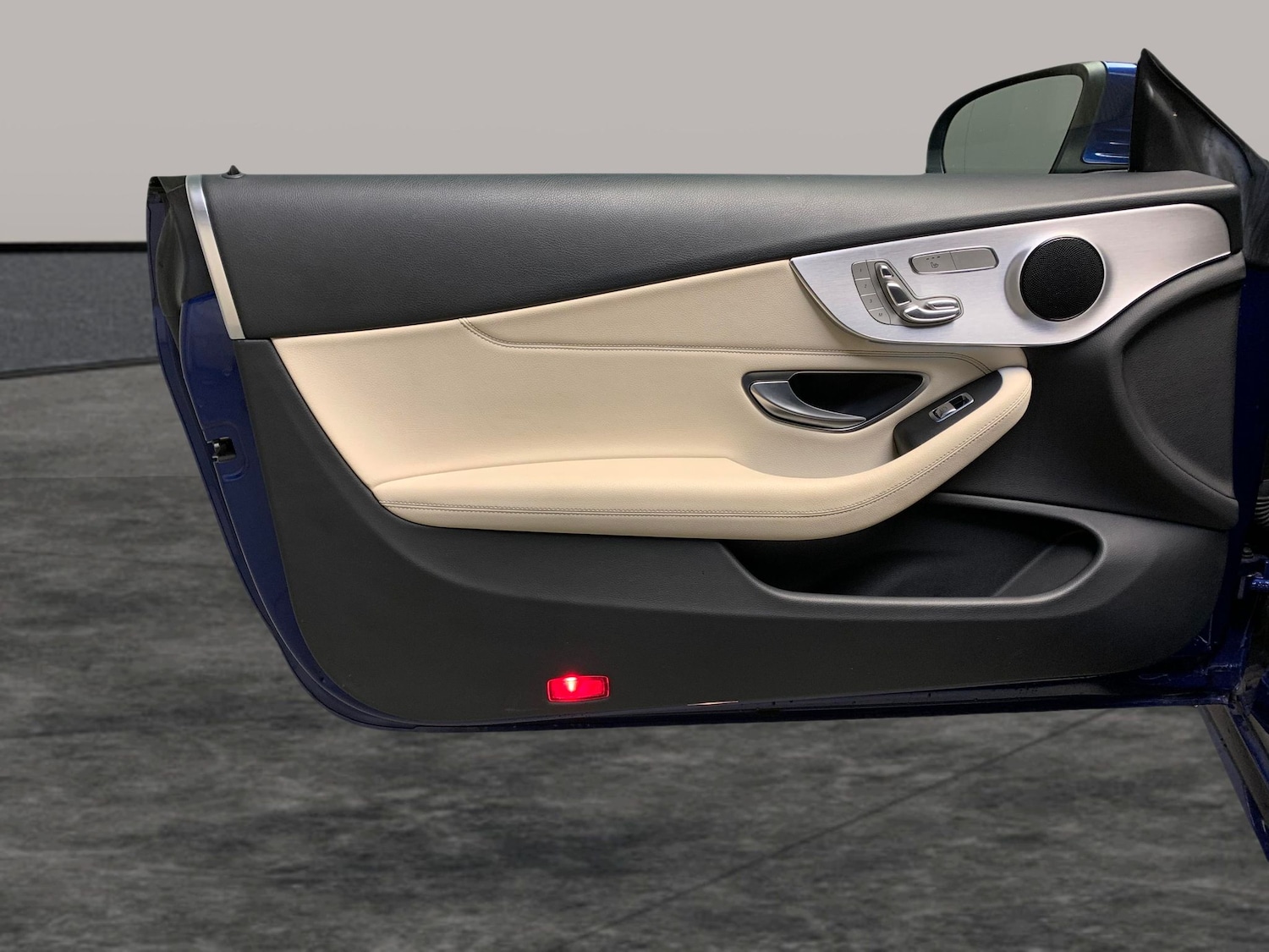 Used Mercedes-Benz C Class 2018 for sale - 76669984: Photo 26