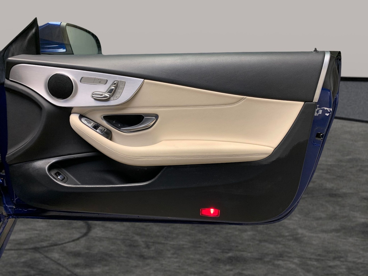 Used Mercedes-Benz C Class 2018 for sale - 76669984: Photo 27