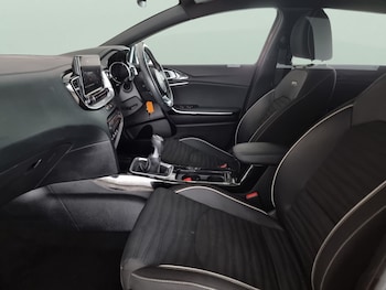 Used Kia Pro Ceed 2023 for sale - 76222416: Photo 4