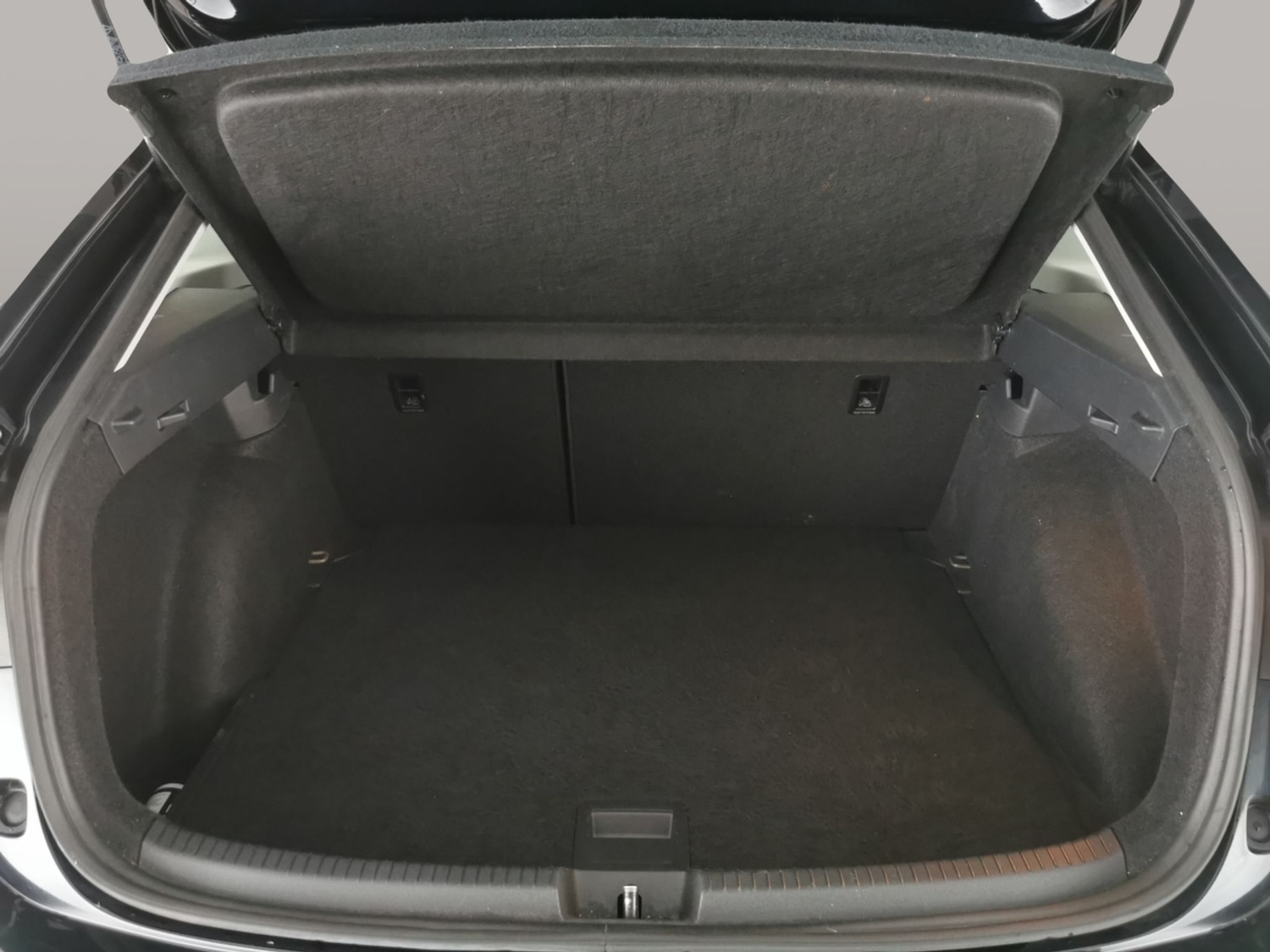 Used Volkswagen Taigo 2022 for sale - 77083536: Photo 32