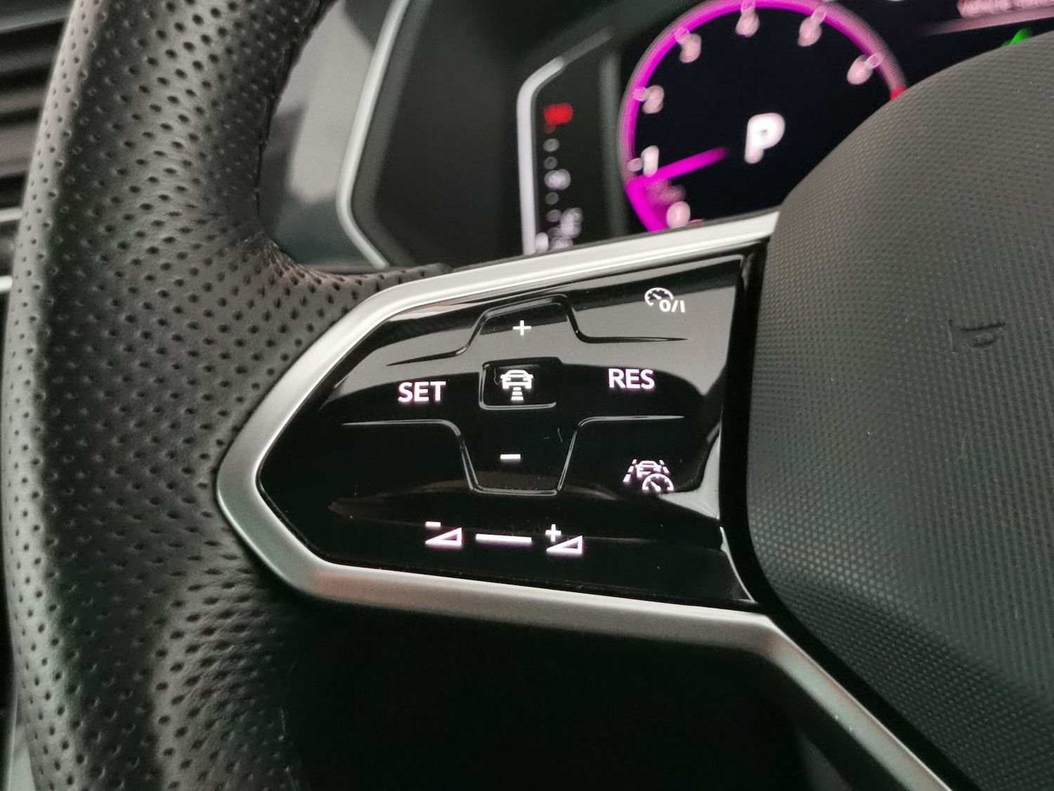 Used Volkswagen Tiguan 2022 for sale - 76528977: Photo 24