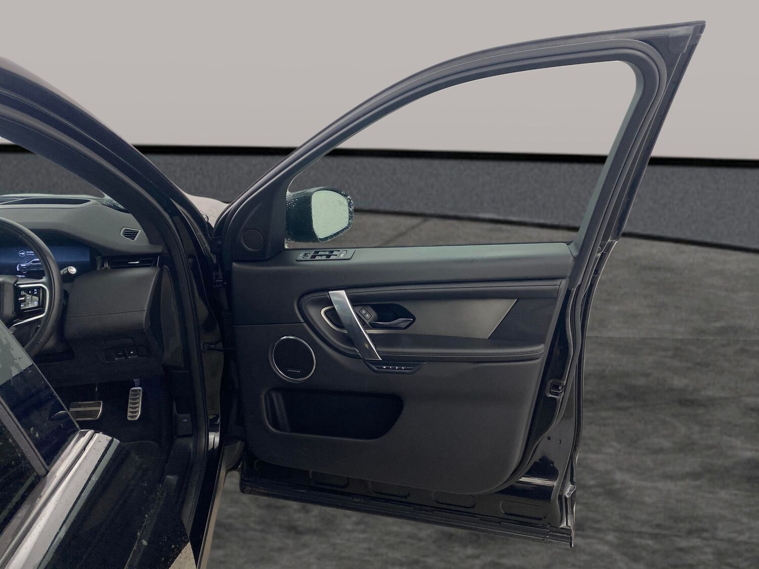 Used Land Rover Discovery Sport 2024 for sale - 77398733: Photo 34