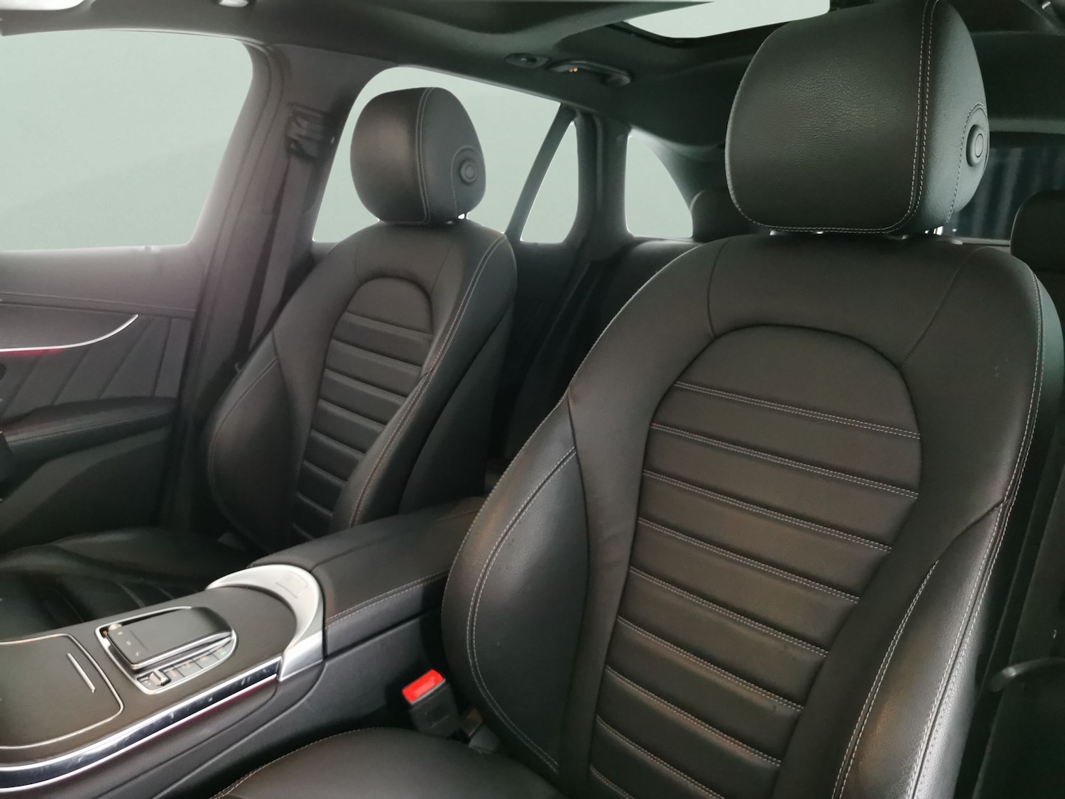 Used Mercedes-Benz GLC 2021 for sale - 77979359: Photo 8