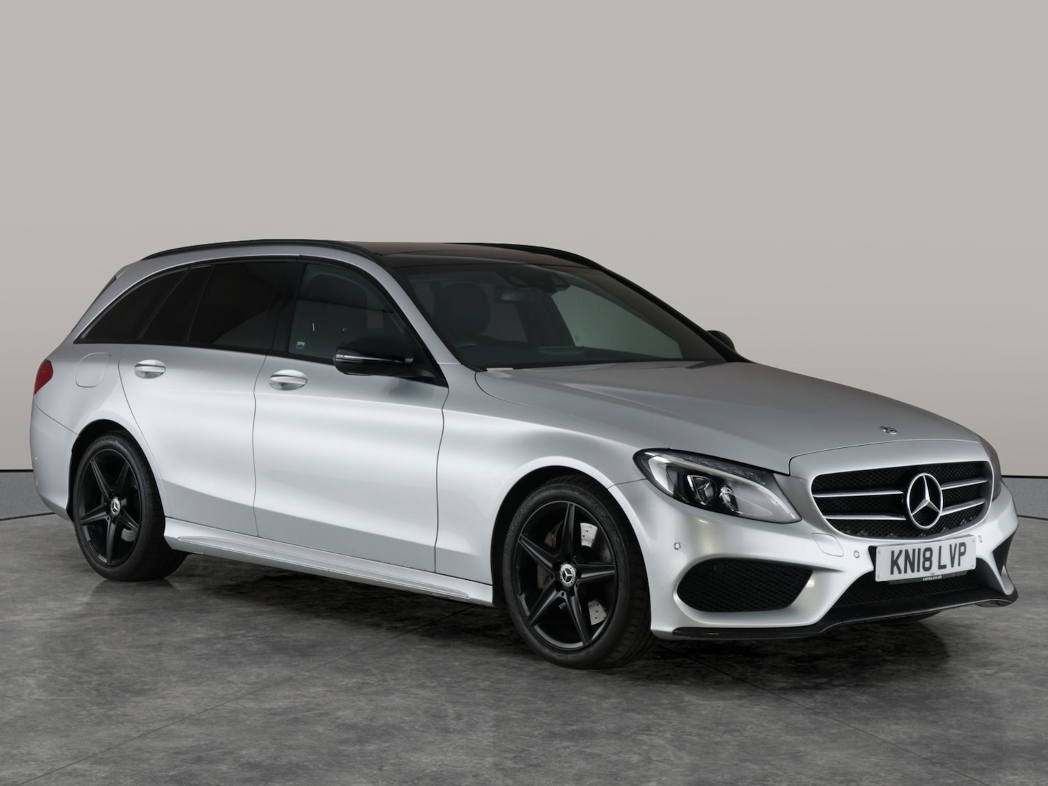 Used Mercedes-Benz C Class 2018 for sale - 76668635: Photo 10