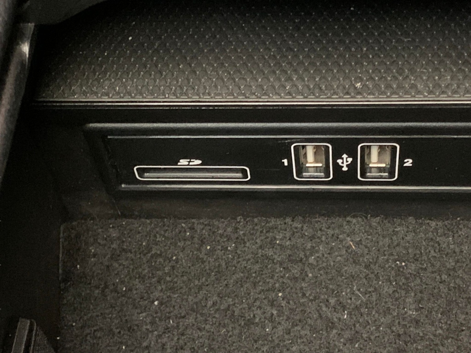 Used Mercedes-Benz C Class 2018 for sale - 76668635: Photo 17