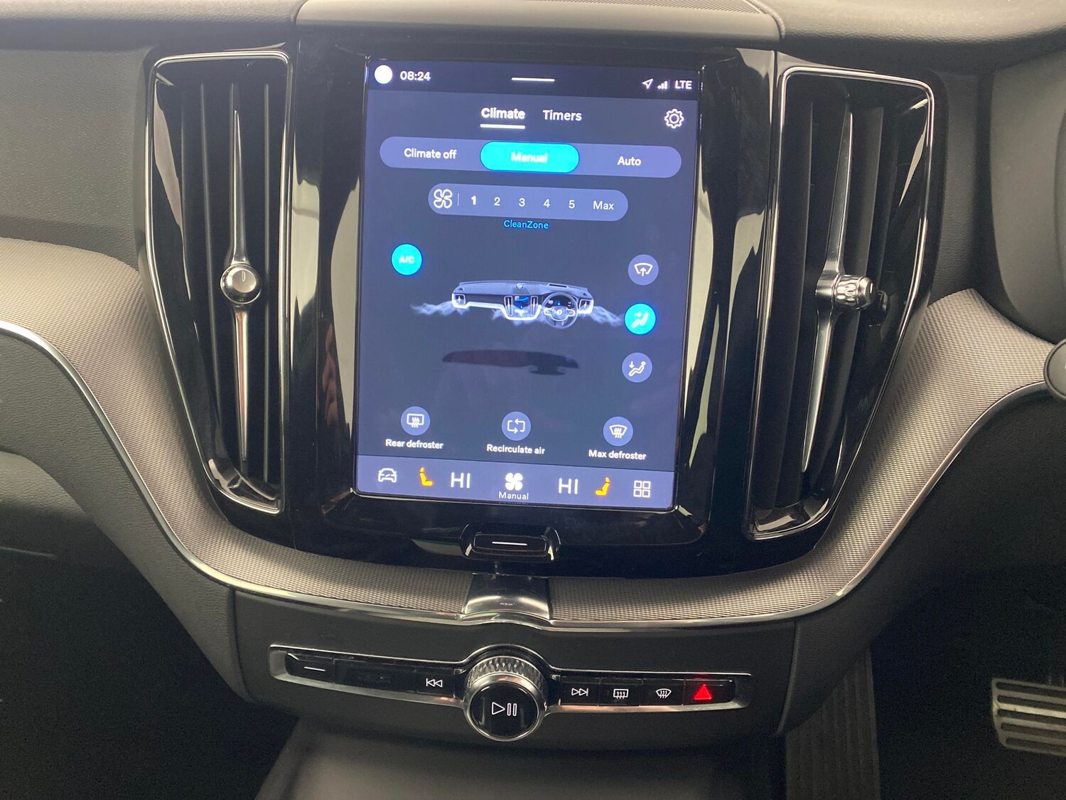 Used Volvo XC60 2021 for sale - 78129483: Photo 15