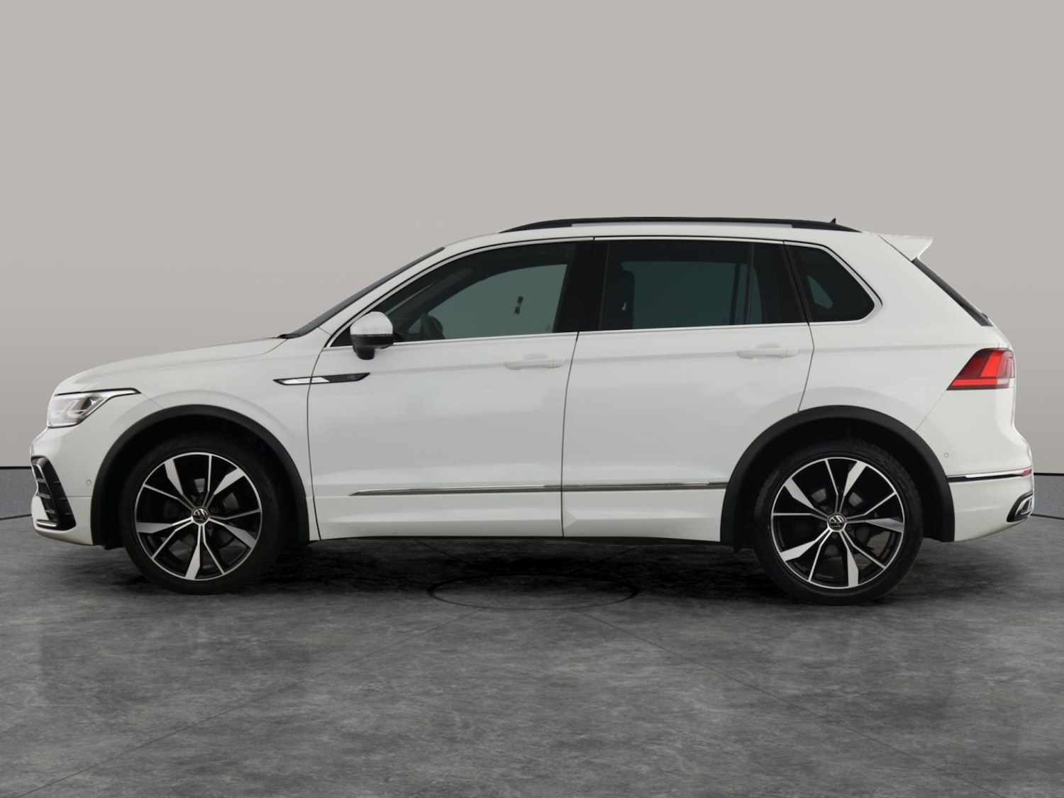Used Volkswagen Tiguan 2021 for sale - 77077785: Photo 9