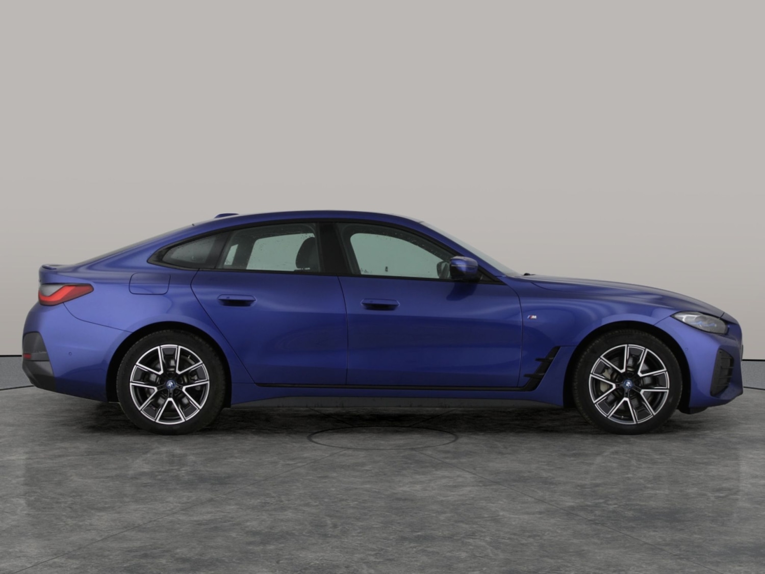 Used BMW i4 2022 for sale - 77560850: Photo 11