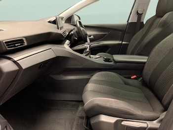 Used Peugeot 5008 2018 for sale - 76248970: Photo 4