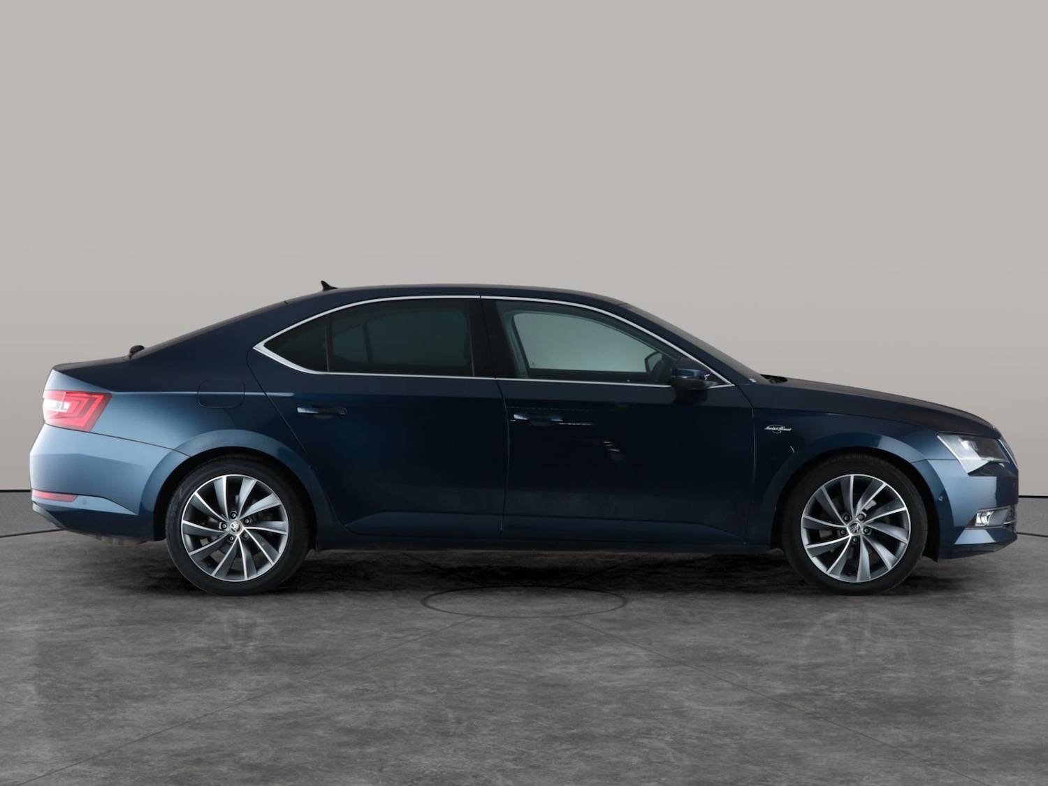 Used Skoda Superb 2018 for sale - 76750361: Photo 10