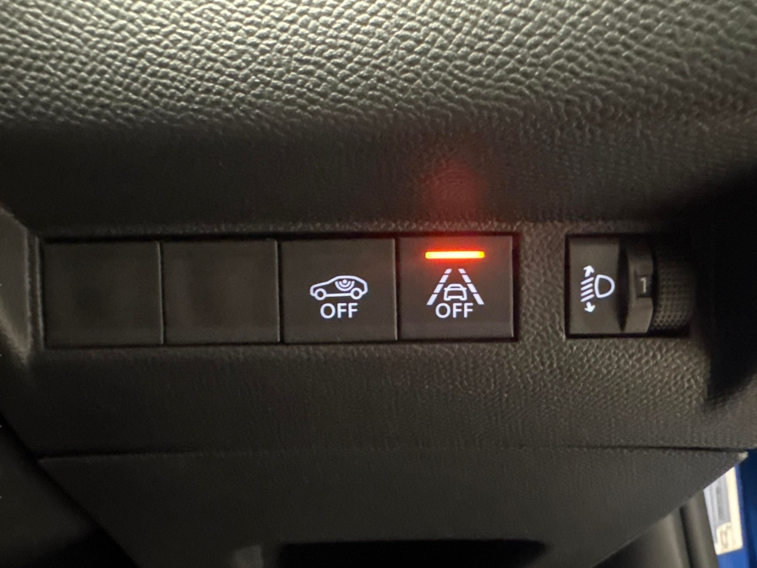 Used Peugeot 2008 2022 for sale - 76853798: Photo 21