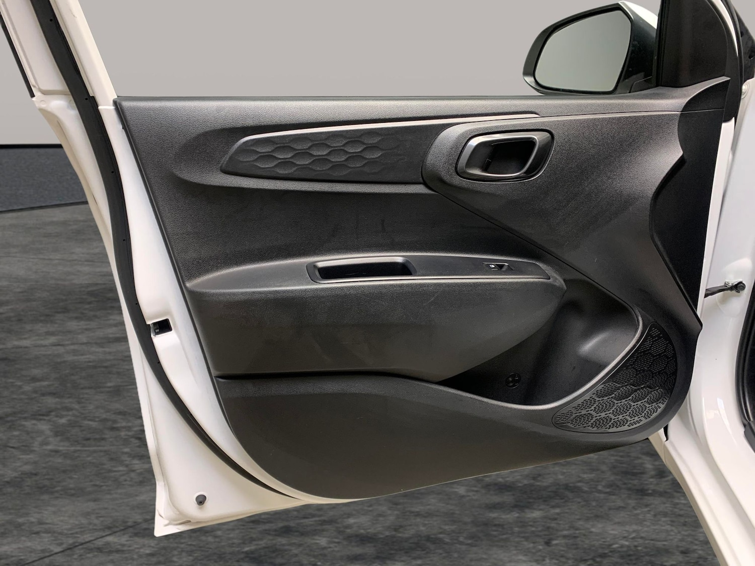 Used Hyundai i10 2022 for sale - 76438398: Photo 33