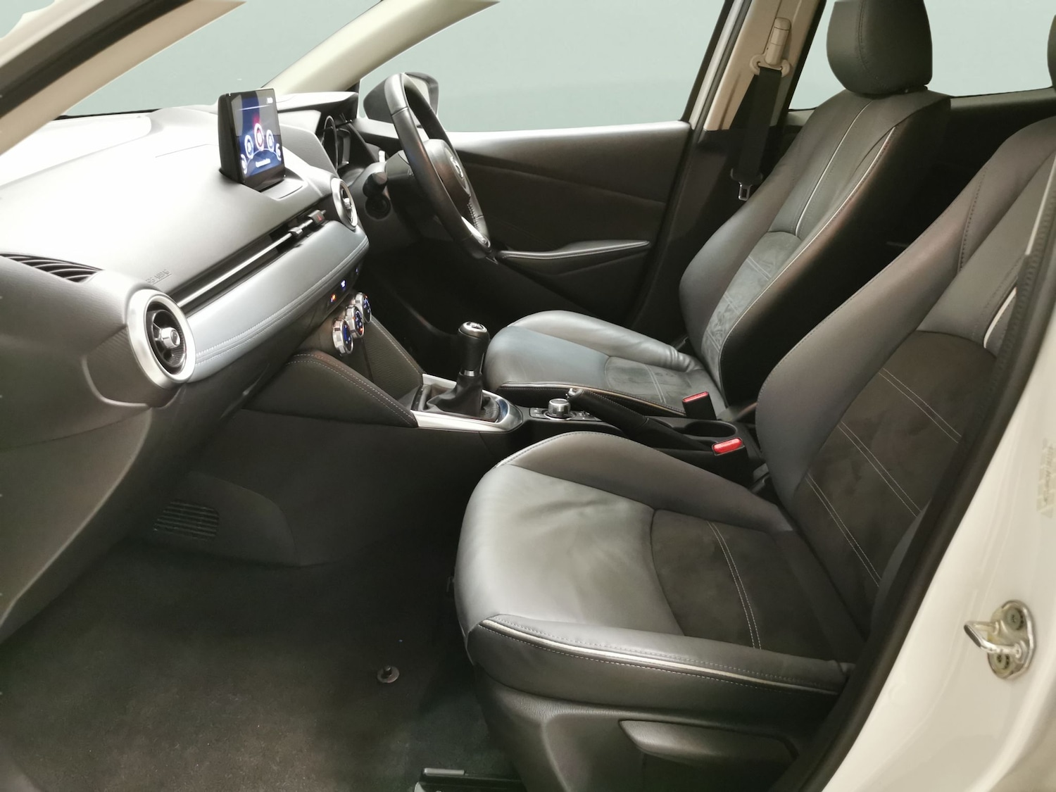 Used Mazda Mazda2 2022 for sale - 76978277: Photo 4