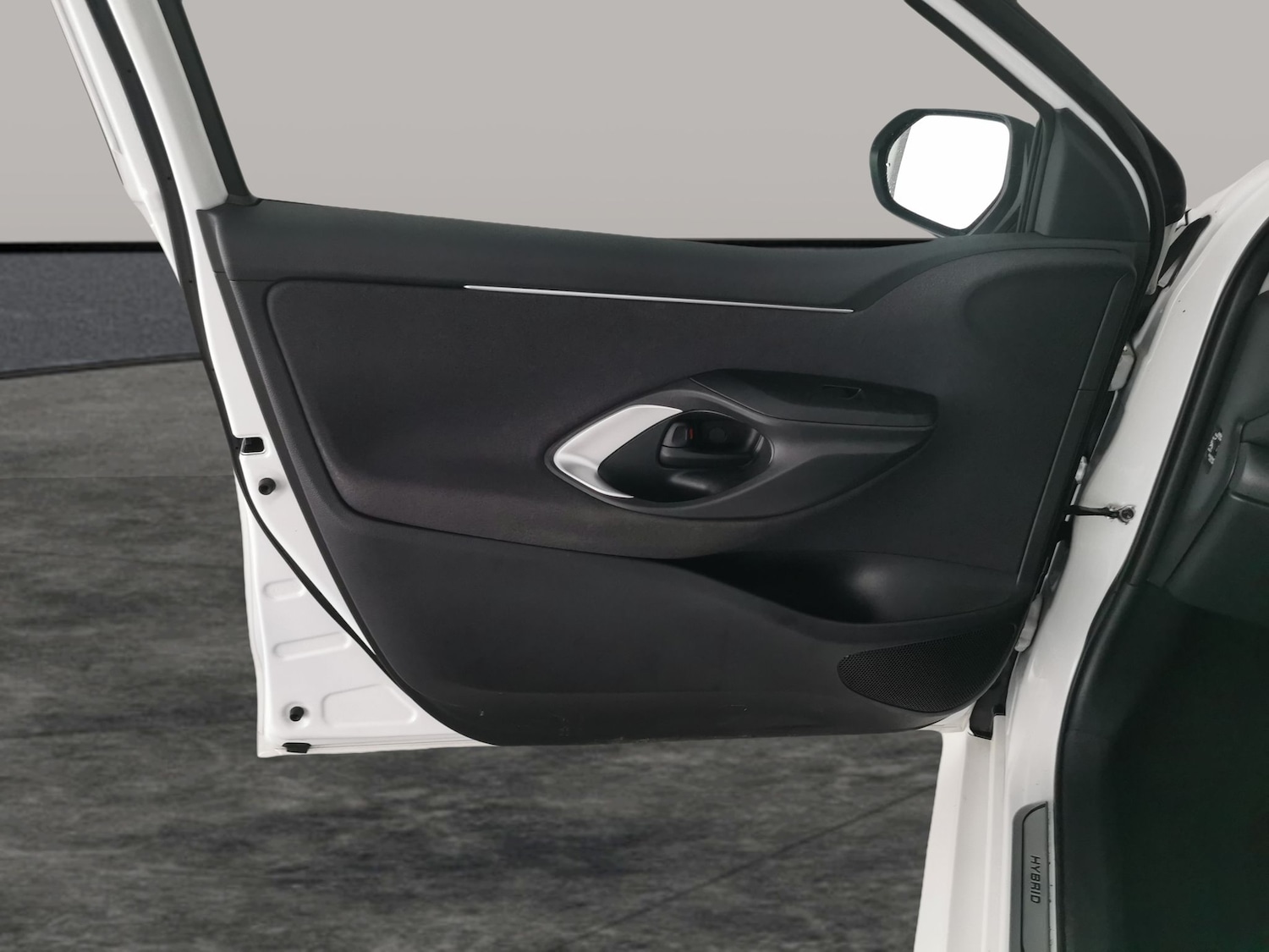 Used Toyota Yaris 2022 for sale - 77086324: Photo 26