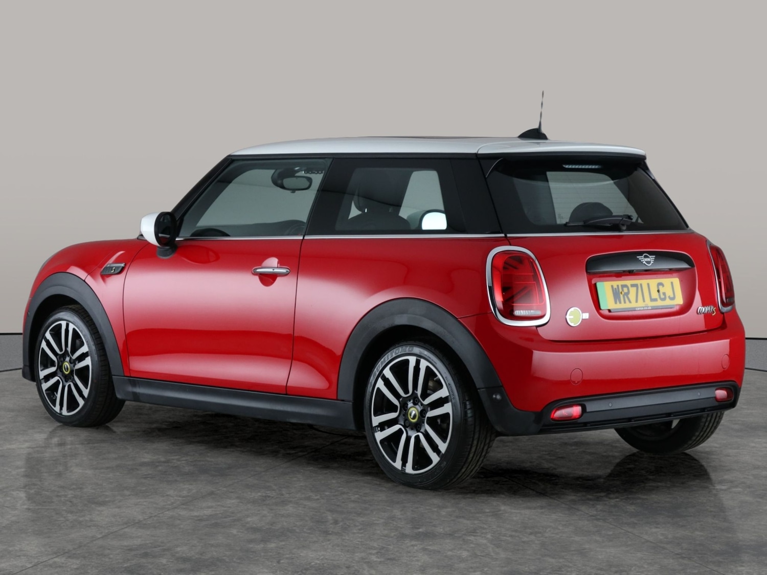 Used MINI Electric Hatch 2021 for sale - 76889223: Photo 14