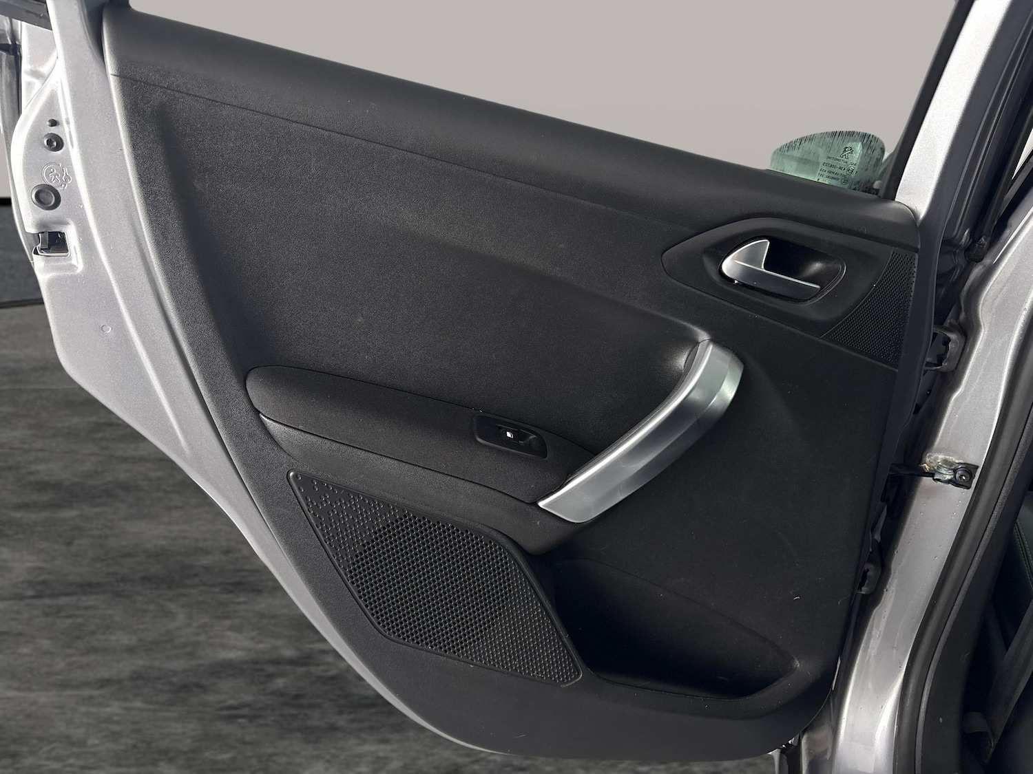 Used Peugeot 2008 2019 for sale - 76464207: Photo 34