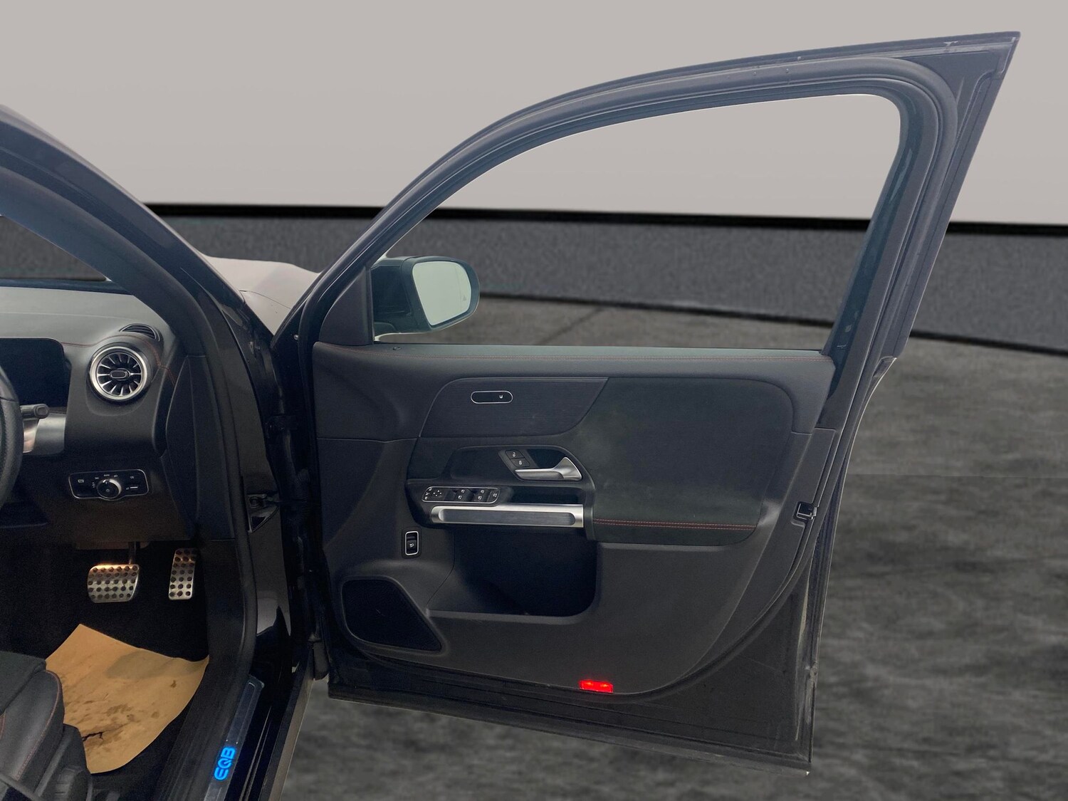 Used Mercedes-Benz EQB 2022 for sale - 77932379: Photo 29