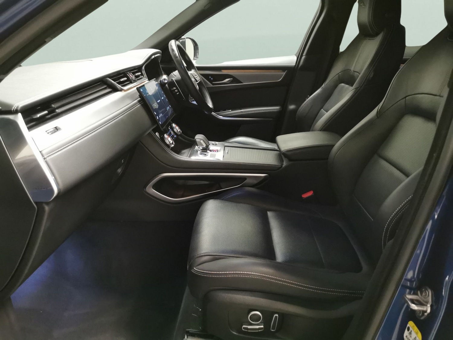 Used Jaguar F-Pace 2021 for sale - 77234381: Photo 4