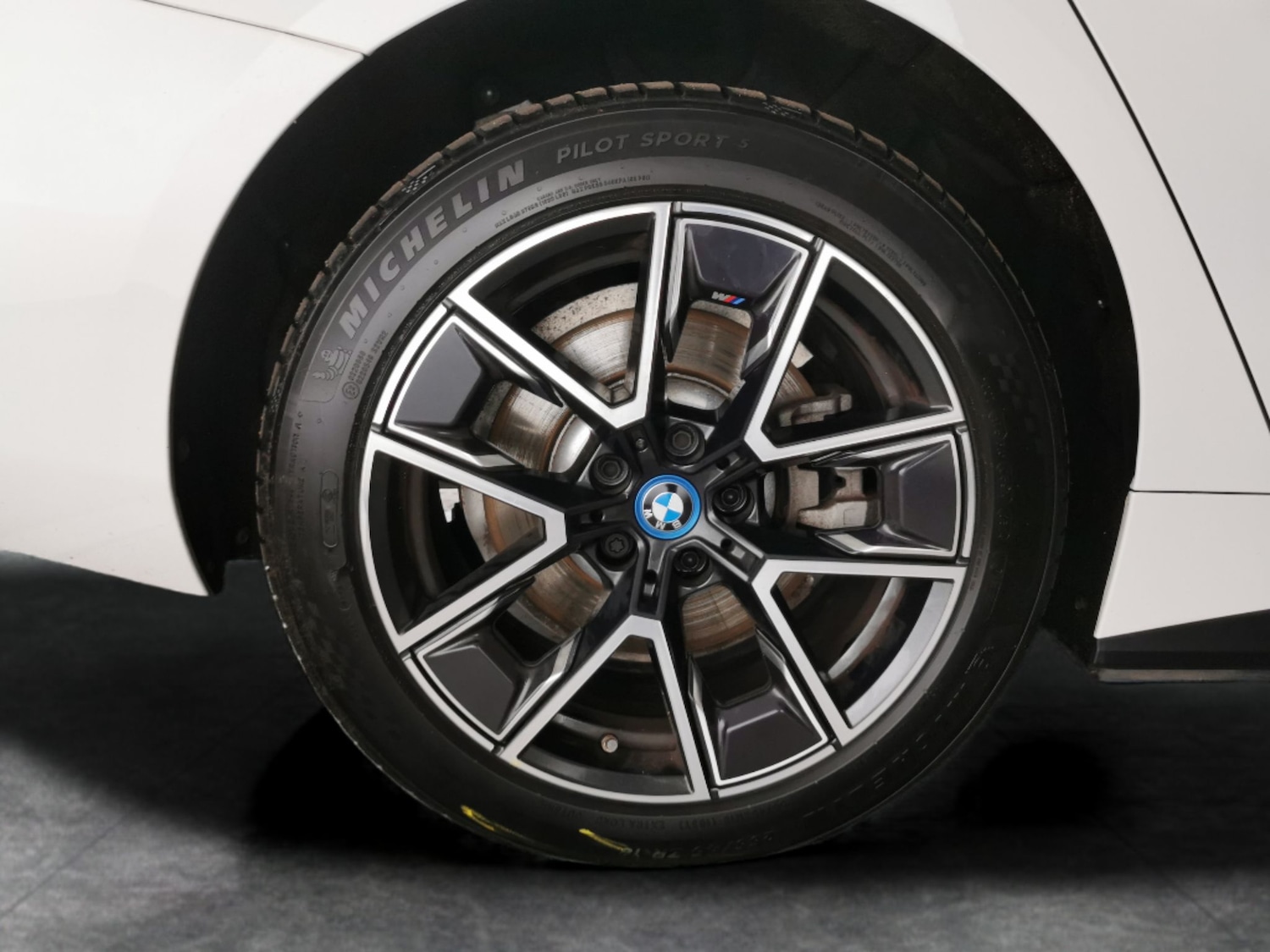 Used BMW i4 2022 for sale - 76587342: Photo 29