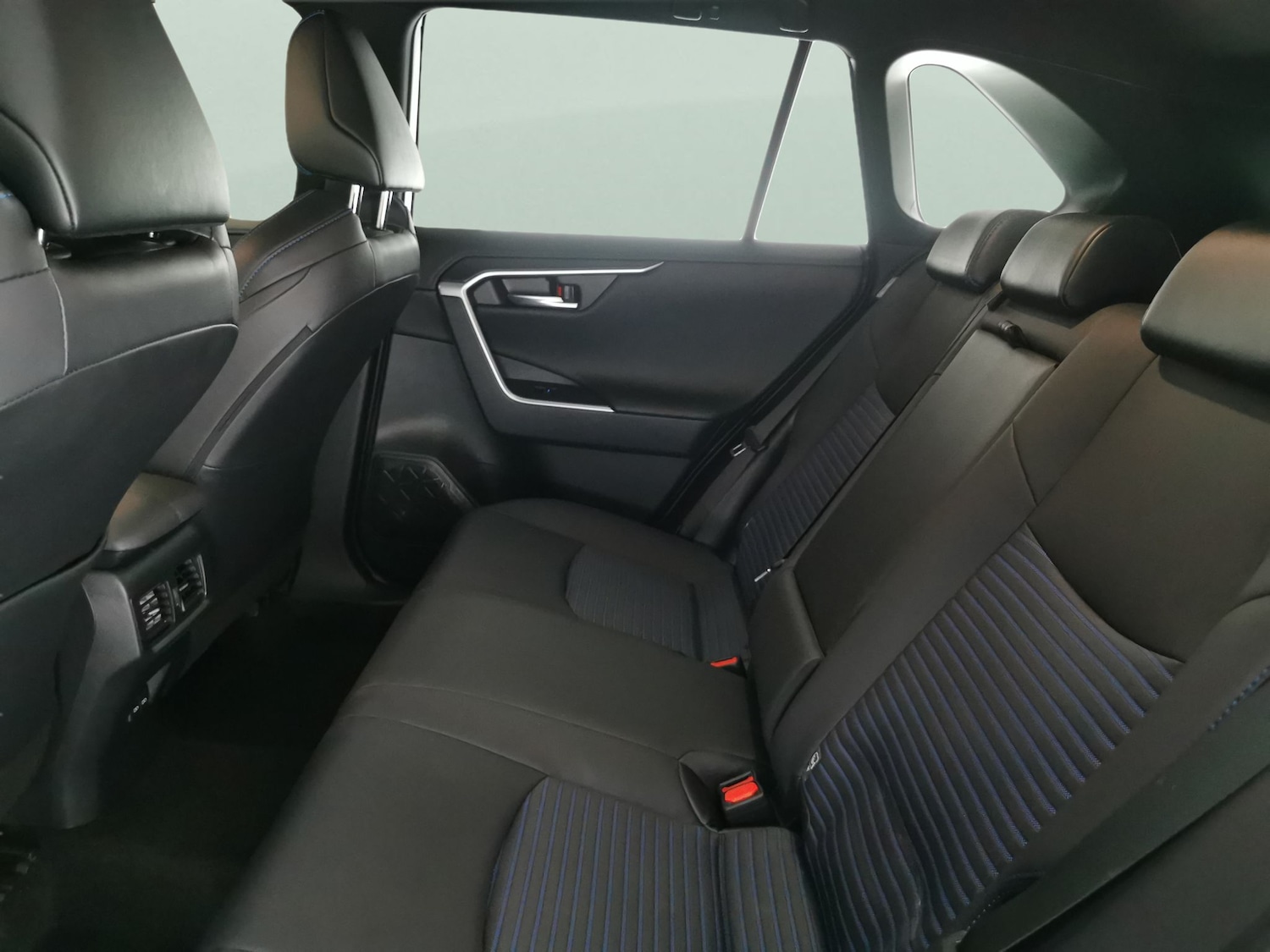 Used Toyota RAV4 2022 for sale - 76980399: Photo 25