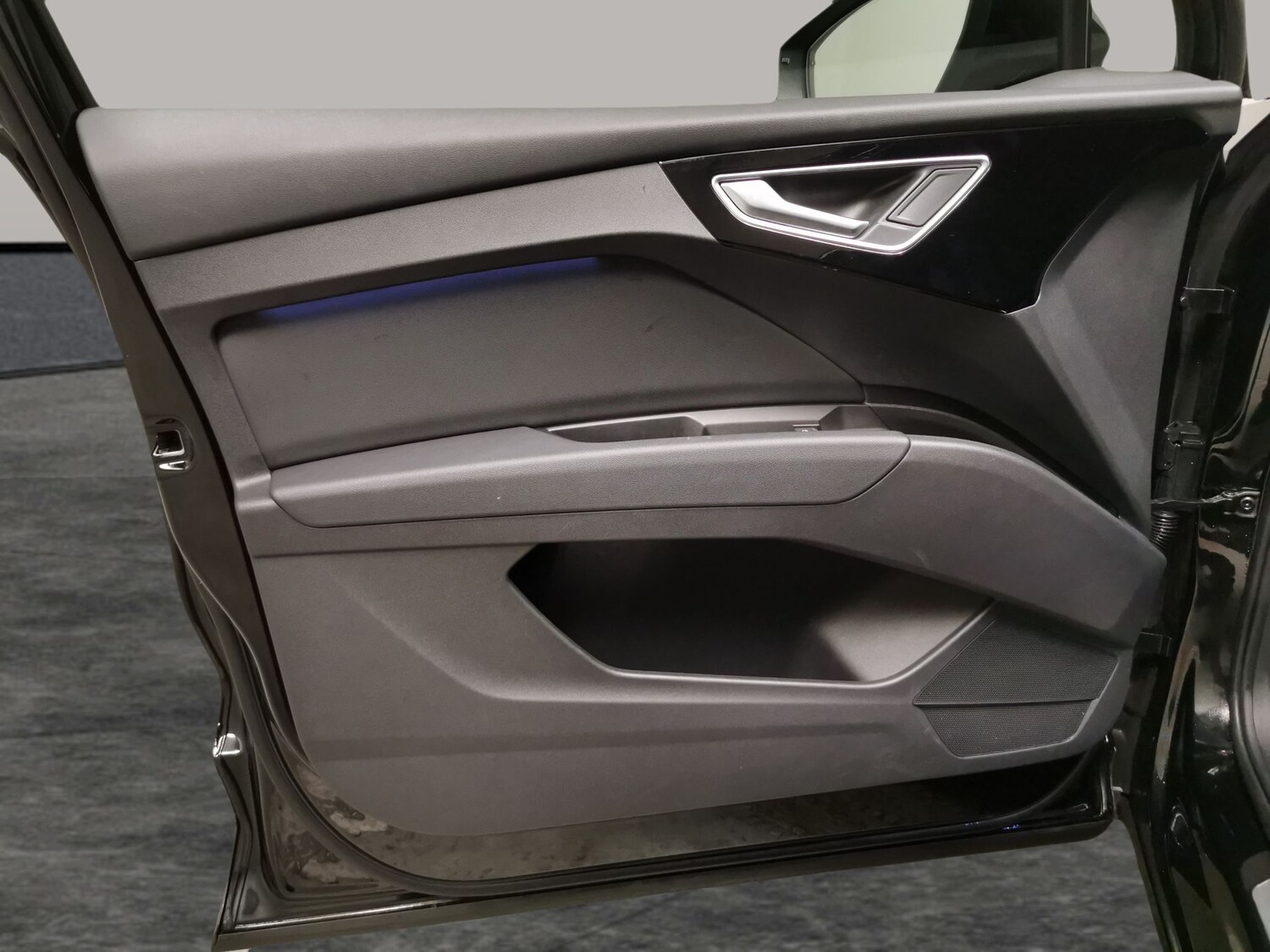 Used Audi Q4 e-tron 2023 for sale - 77983203: Photo 27