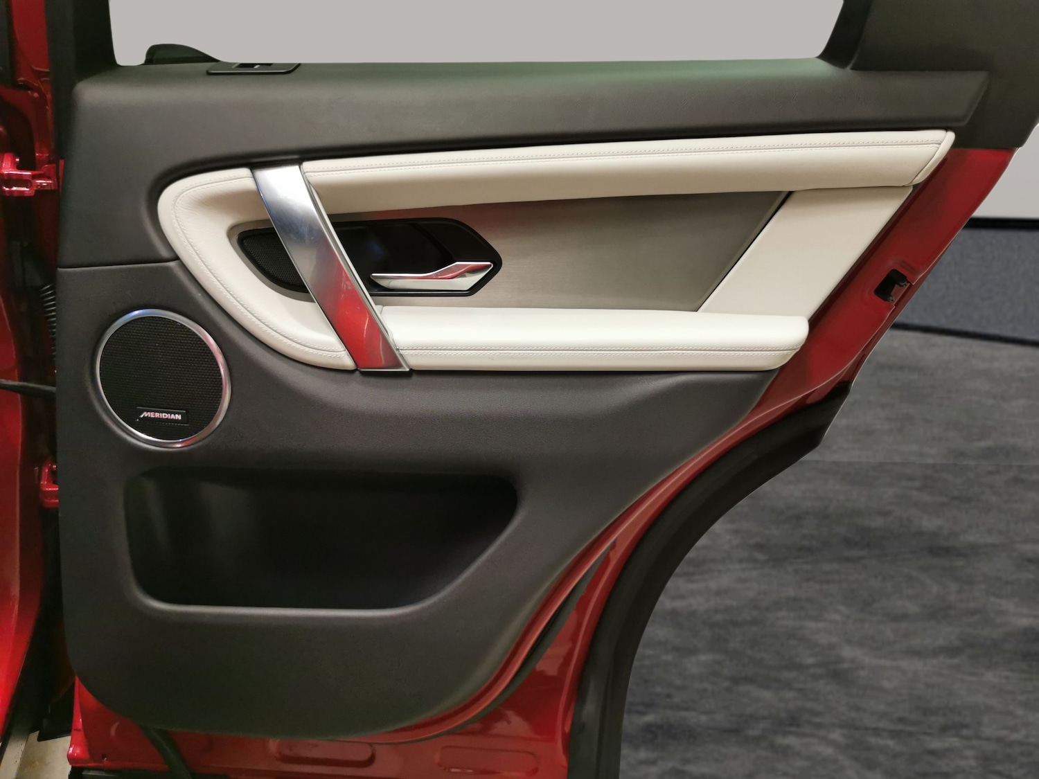 Used Land Rover Discovery Sport 2024 for sale - 76413114: Photo 38