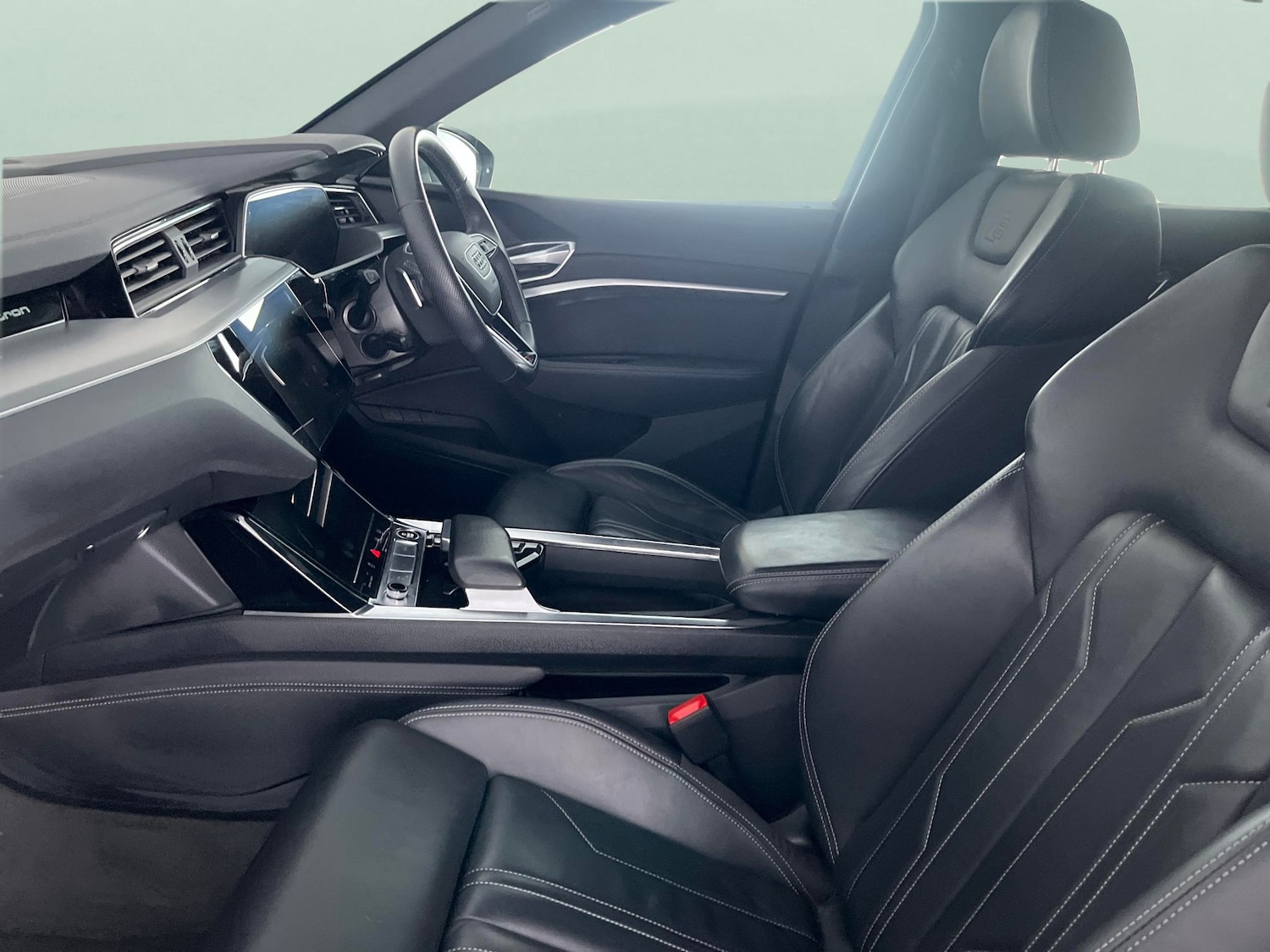 Used Audi e-tron 2022 for sale - 77235817: Photo 4