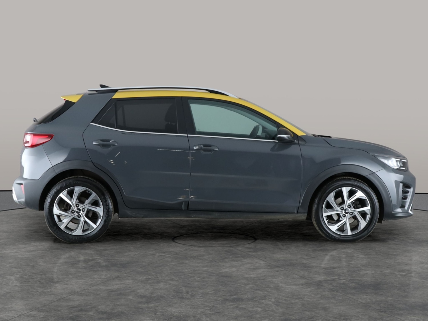 Used Kia Stonic 2022 for sale - 76626413: Photo 9