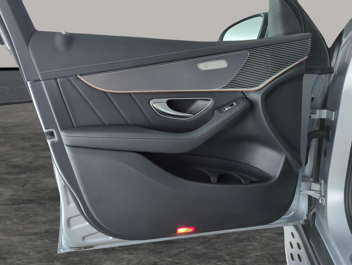 Used Mercedes-Benz EQC 2022 for sale - 78150874: Photo 32