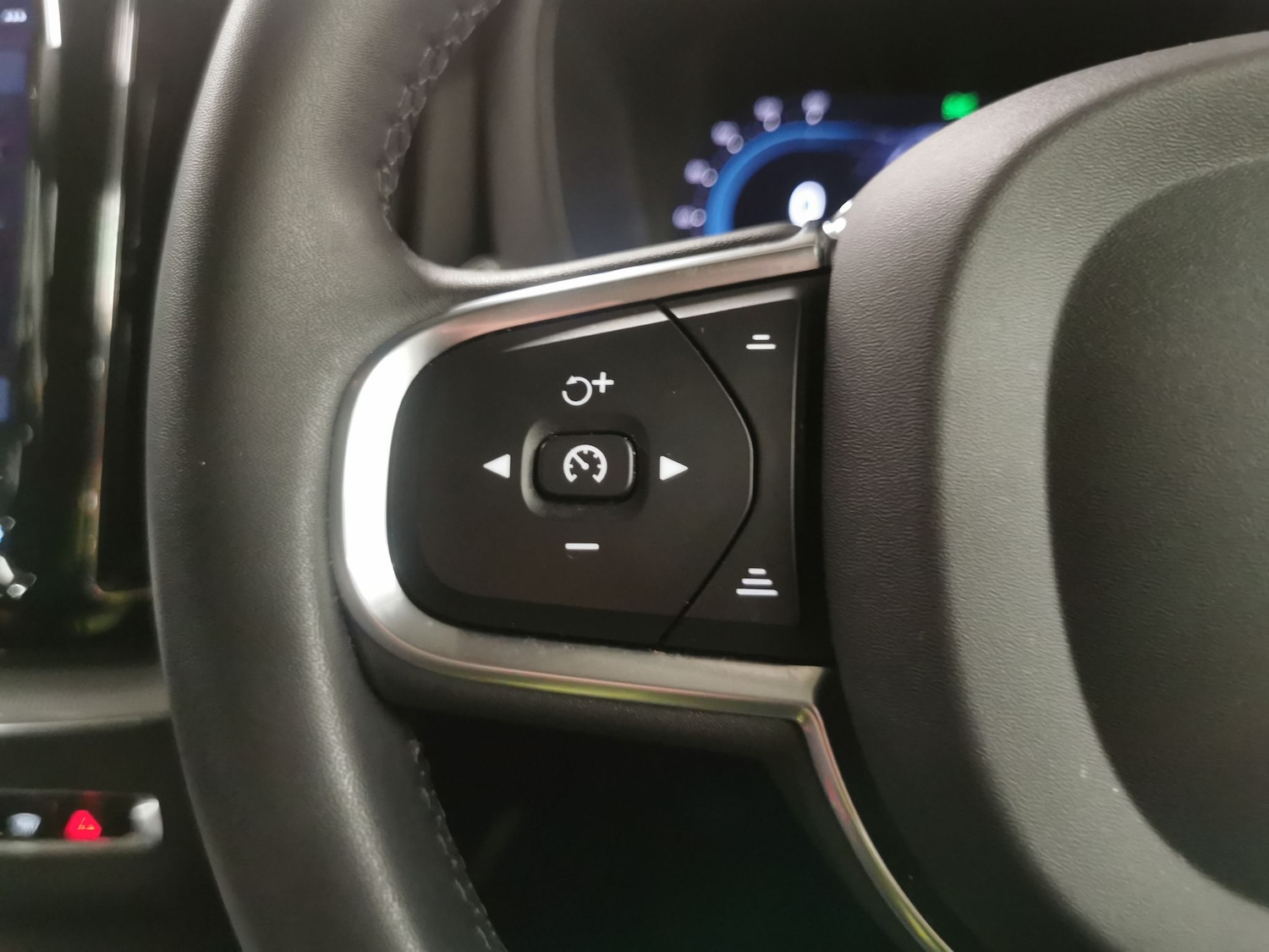 Used Volvo XC60 2022 for sale - 77916929: Photo 19