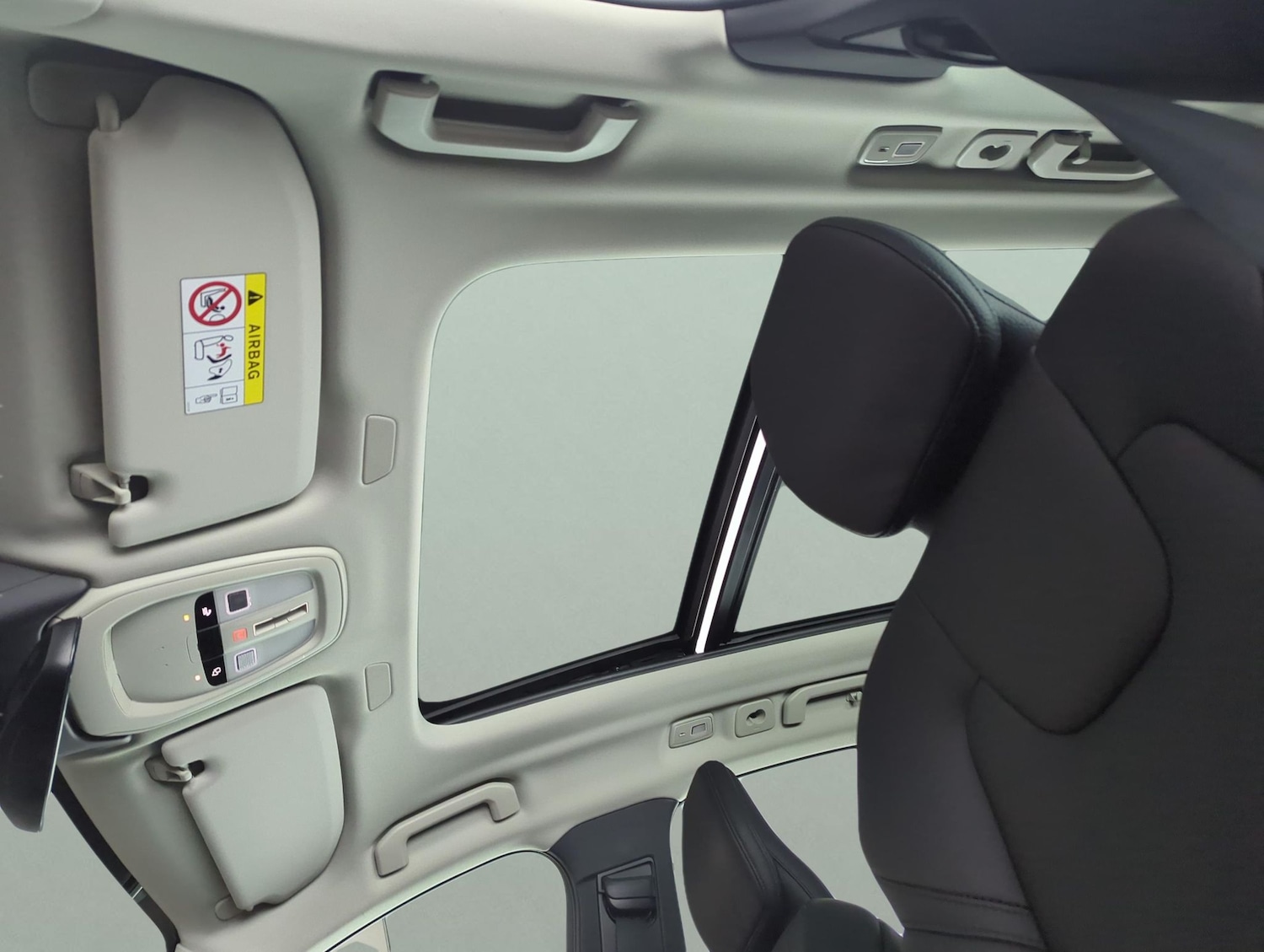 Used Volvo XC60 2022 for sale - 77916929: Photo 5